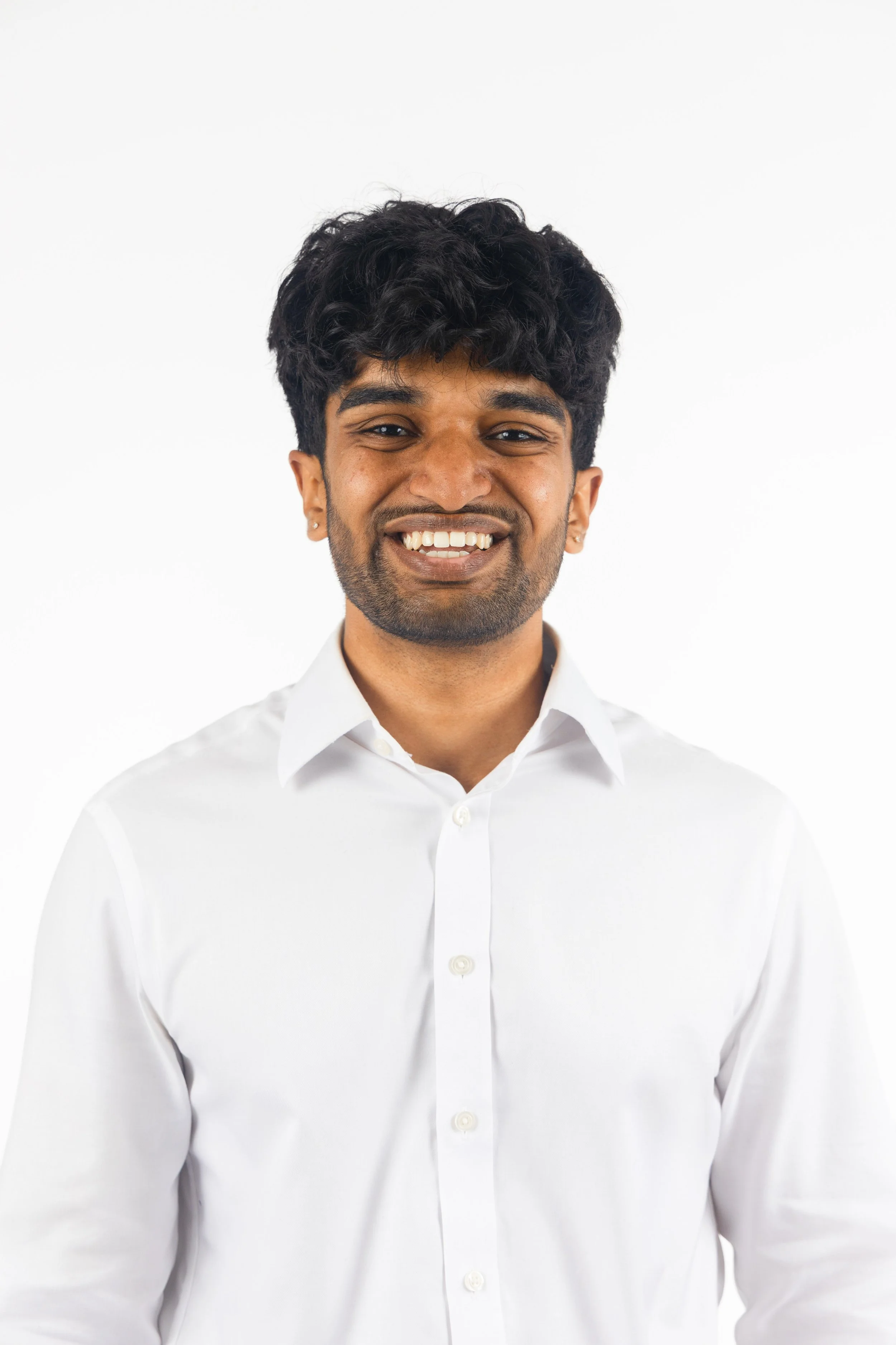 pranyamanigradshoot4278-2.jpg