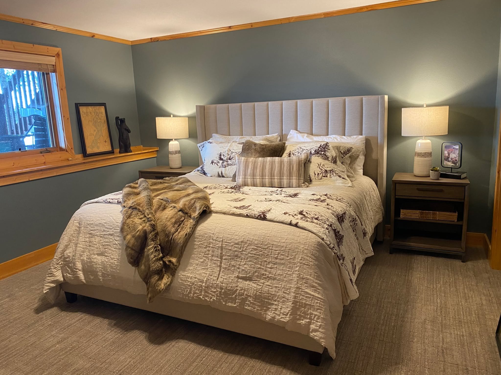 Before and after of the &quot;Bear Room&quot; transformation at our Gull Lake project. 

#mninteriordesign #interiordesign #karvonendesignstudio #details #remodel #furnituredesign #bedroomdesign #gulllakemnproject