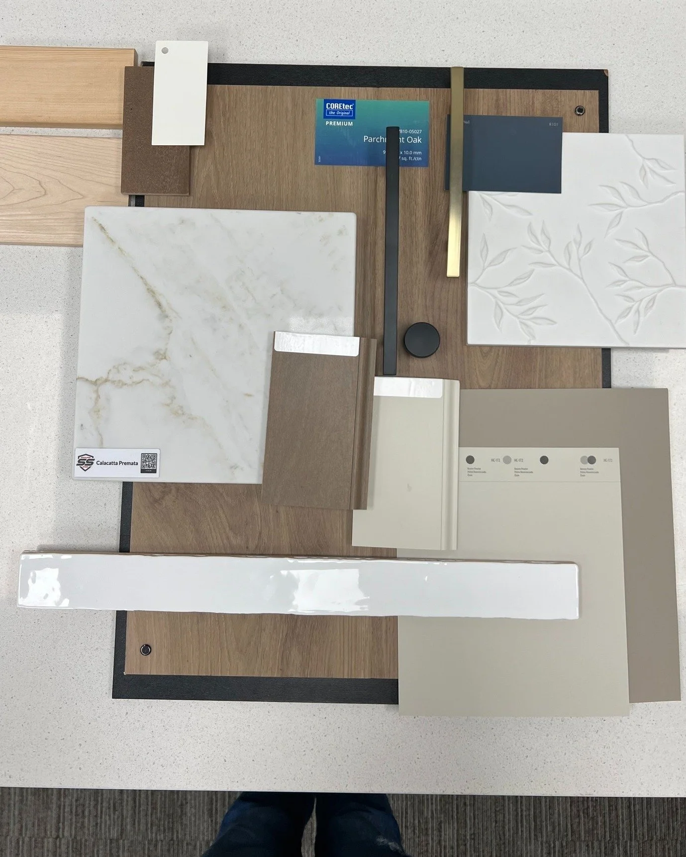 New Kitchen Loading....... 

 #kitchenremodel #CustomCabinetry #cabinetrydesign #KitchenDesign #mninteriordesign #progresspicture #localdesign #interiordesign #mninteriordesigner #details #karvonendesignstudio