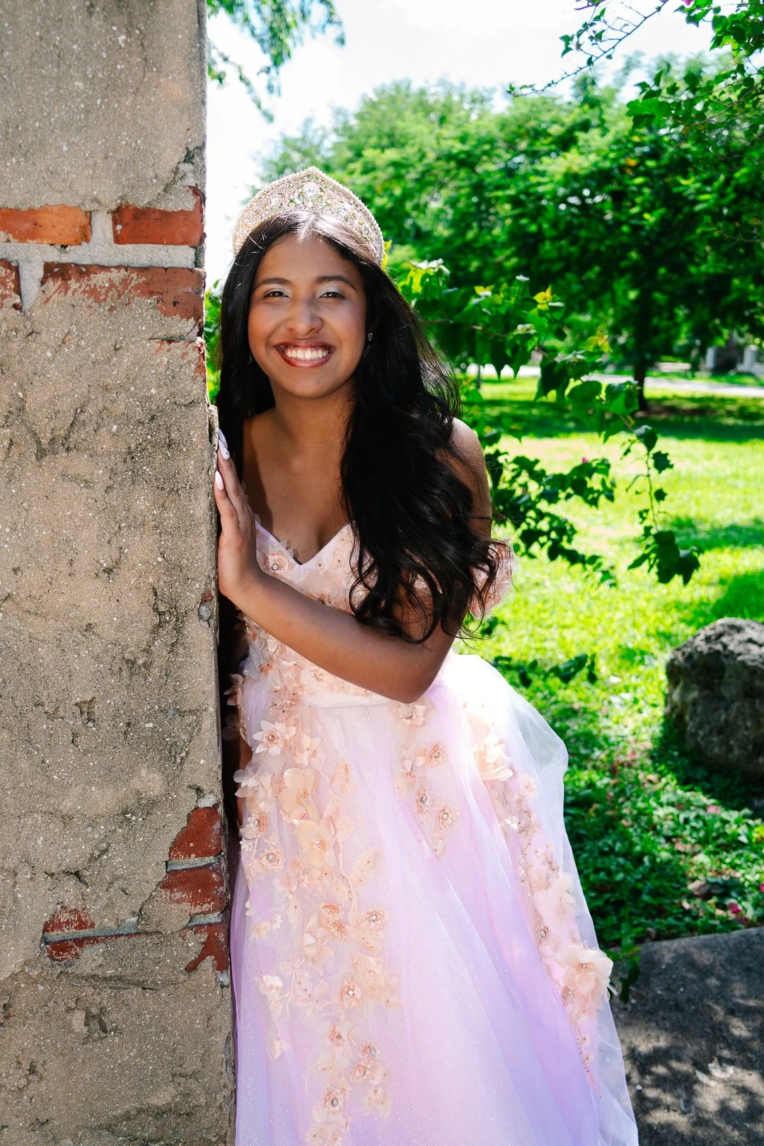 Bella_QuincePhotoshoot_20260926_09827.jpg