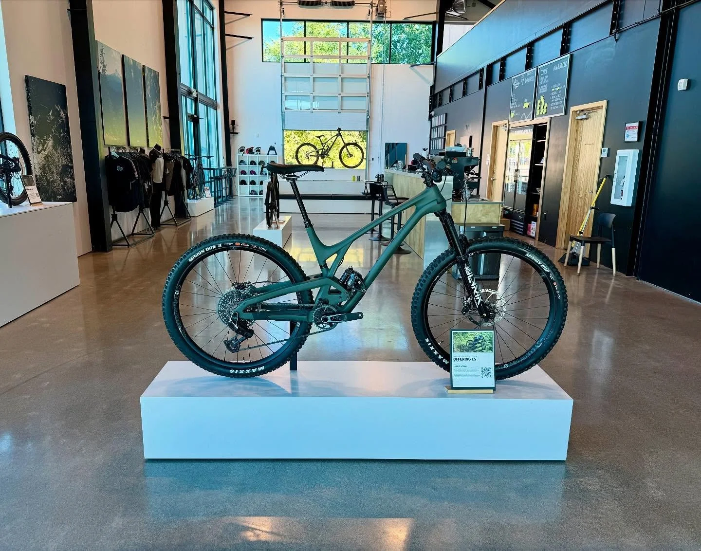 Dave is out west and got a tour of Evil’s headquarters. Some truly cool bikes and an even cooler vibe.