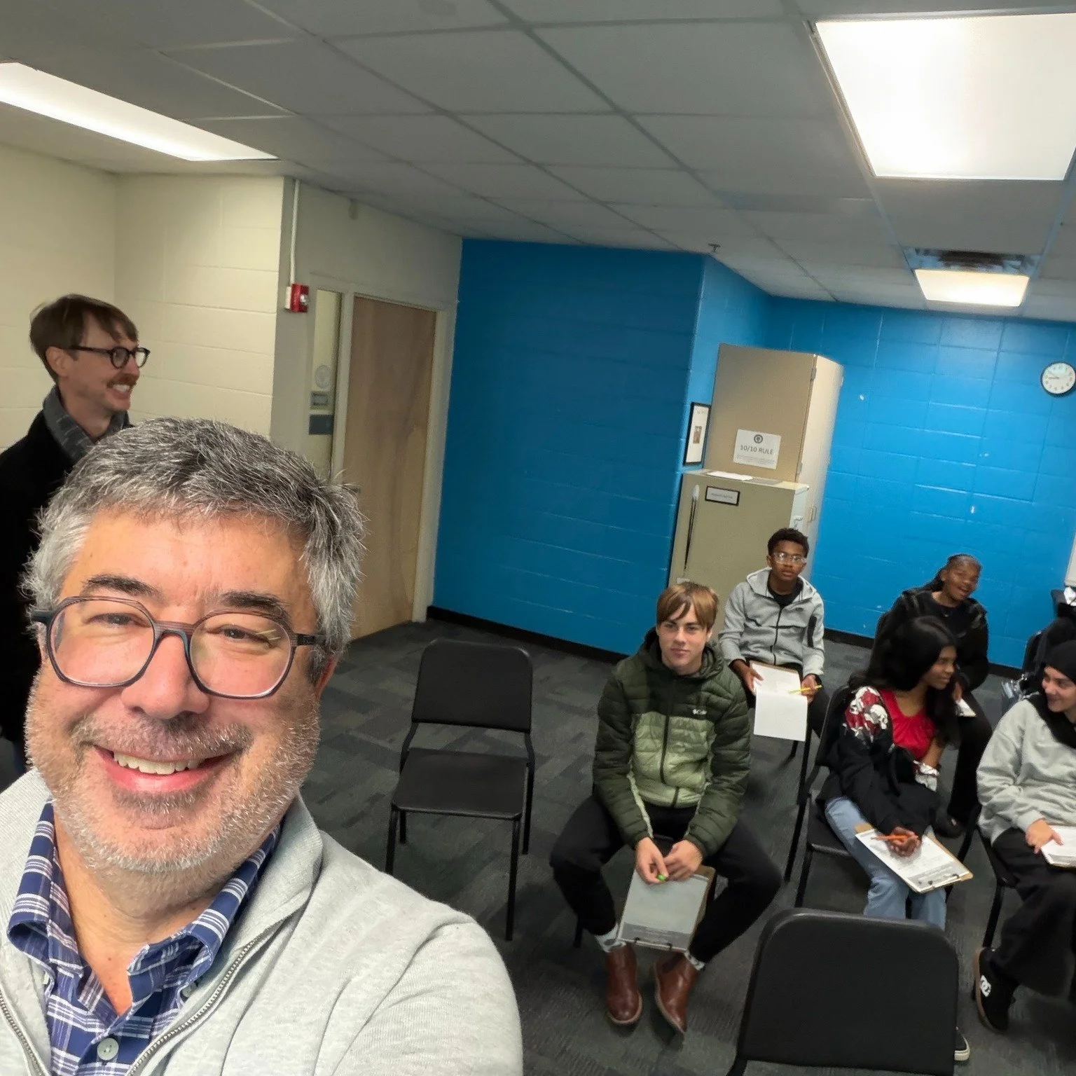 Our owner, Rob Alley, had the awesome opportunity to speak with students at Head Magnet Middle School through Junior Achievement today!

He shared his journey of becoming an engineer and what life in the field looks like today. The students asked gre