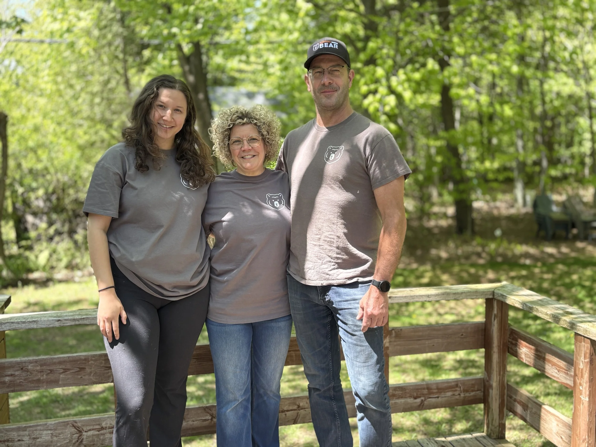 The people who are in charge of the behind the scenes at Plomberie BEAR.