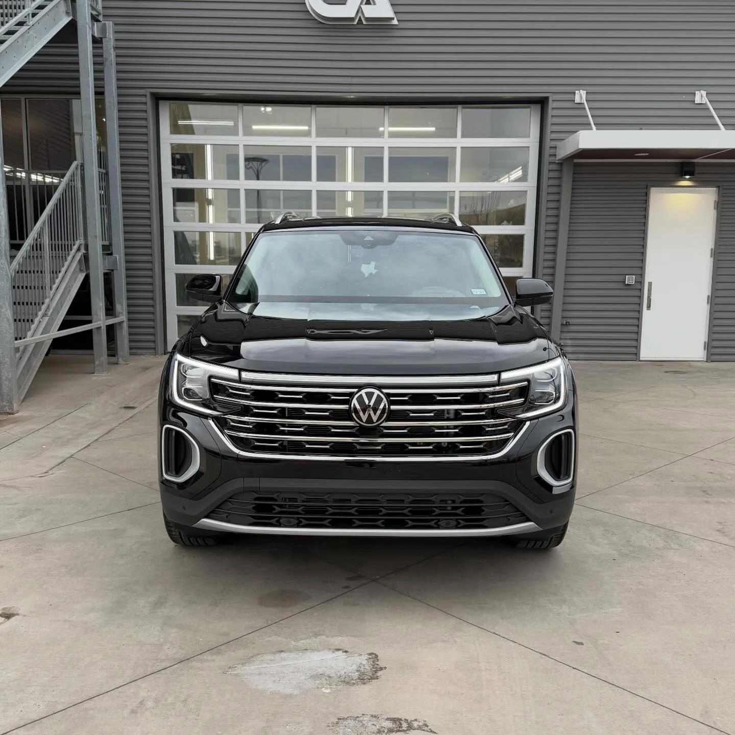 Brand new VW Atlas received our dual-layer ceramic coating, wheel coating and windshield coating. If you&rsquo;re wanting to cut your weekly maintenance in half this package is the solution. 

Our wheel coating helps reduce brake dust build up and ma