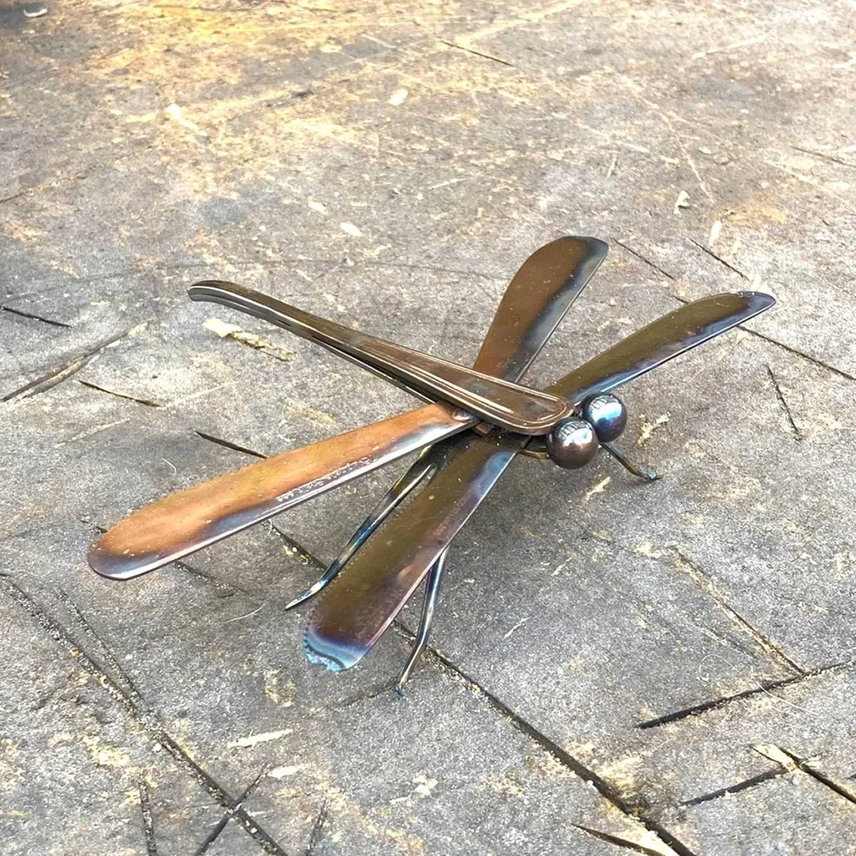 Dragonfly sculpture by Dwight Hammack.