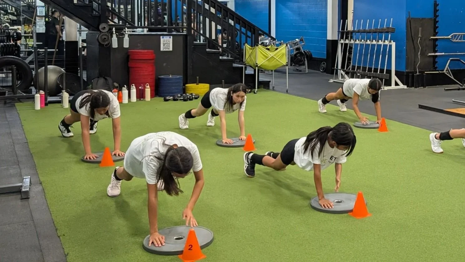Female youth volleyball strength training