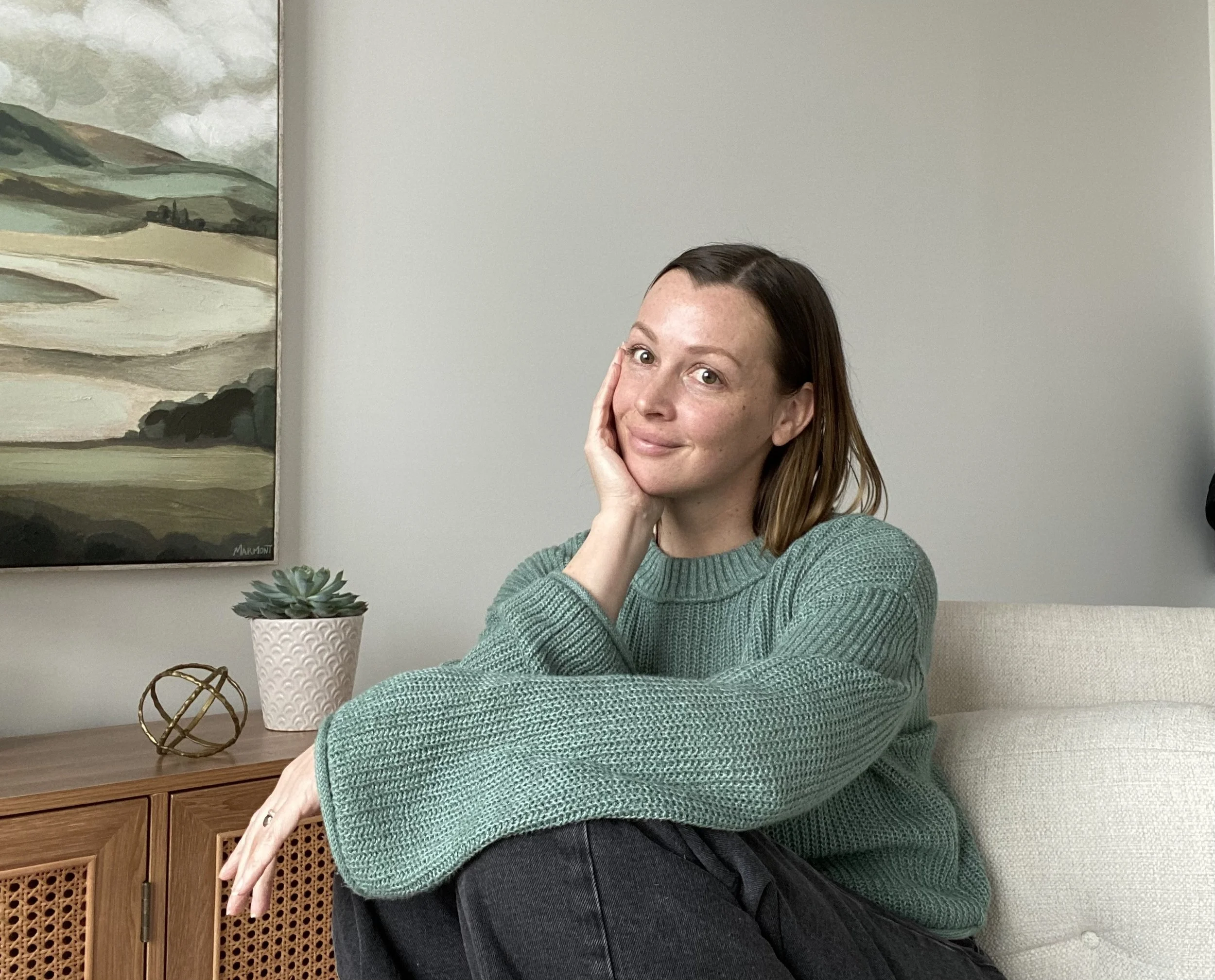 Chicago Logan Square Avondale female therapist specializing in ADHD, anxiety, and postpartum