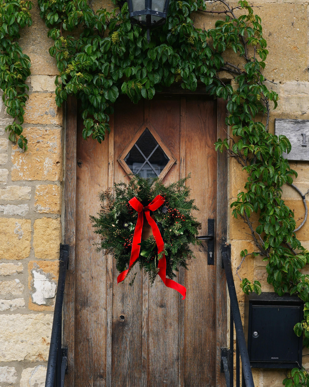 Christmas Wreath.png