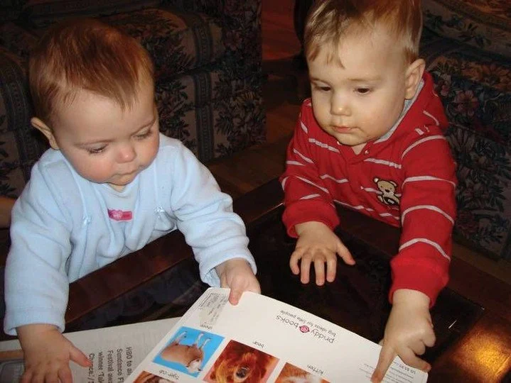 Toddlers are little scientists running experiments on how the world works. Every repetition strengthens brain connections.

Simple ways to support their growing minds:
✨ Let them help with everyday tasks (sorting laundry, setting table)
✨ Provide pro