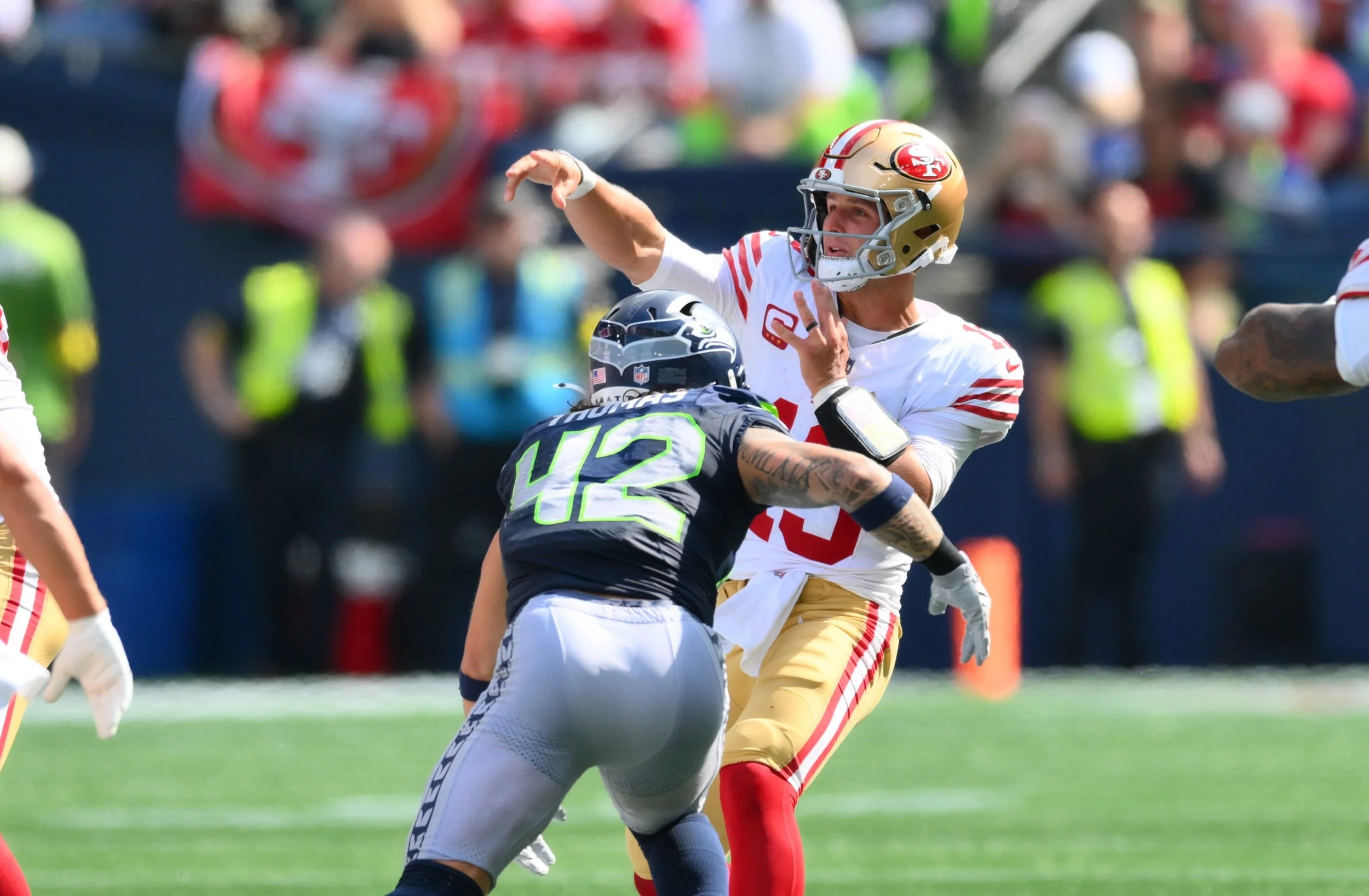 Streamlined Seahawks Collide With Kyle Shanahan’s Red-Hot 49ers in Winner-Takes-All Rematch