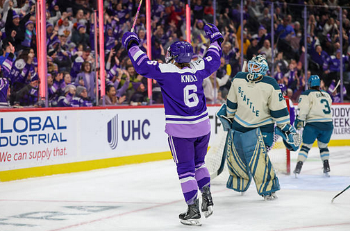 Zumwinkle, Knoll Each Score Two Against Torrent, Minnesota Once Again Freezes Seattle