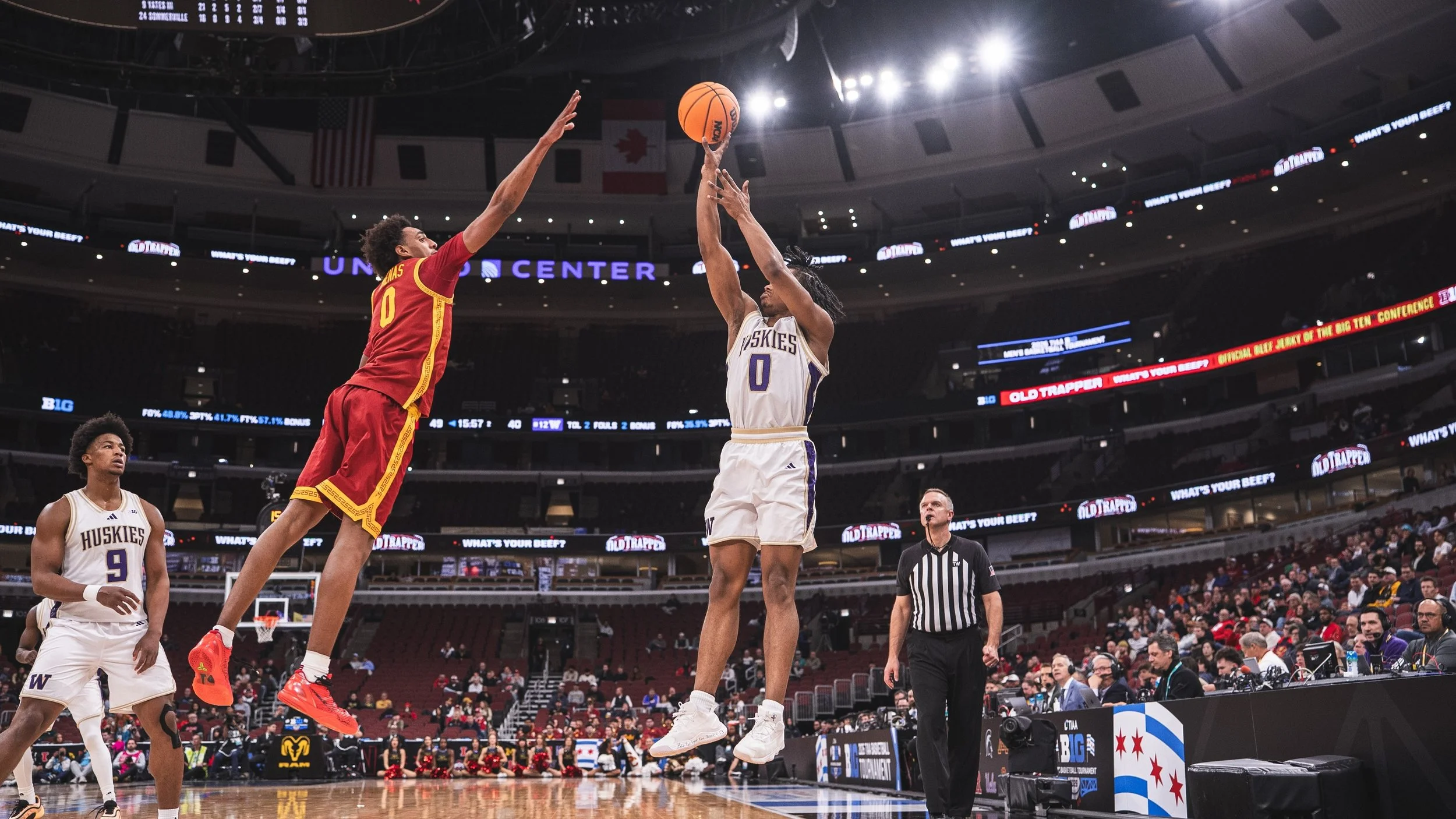 Washington Beats USC in OT to Stay Alive in Big Ten Basketball Tournament