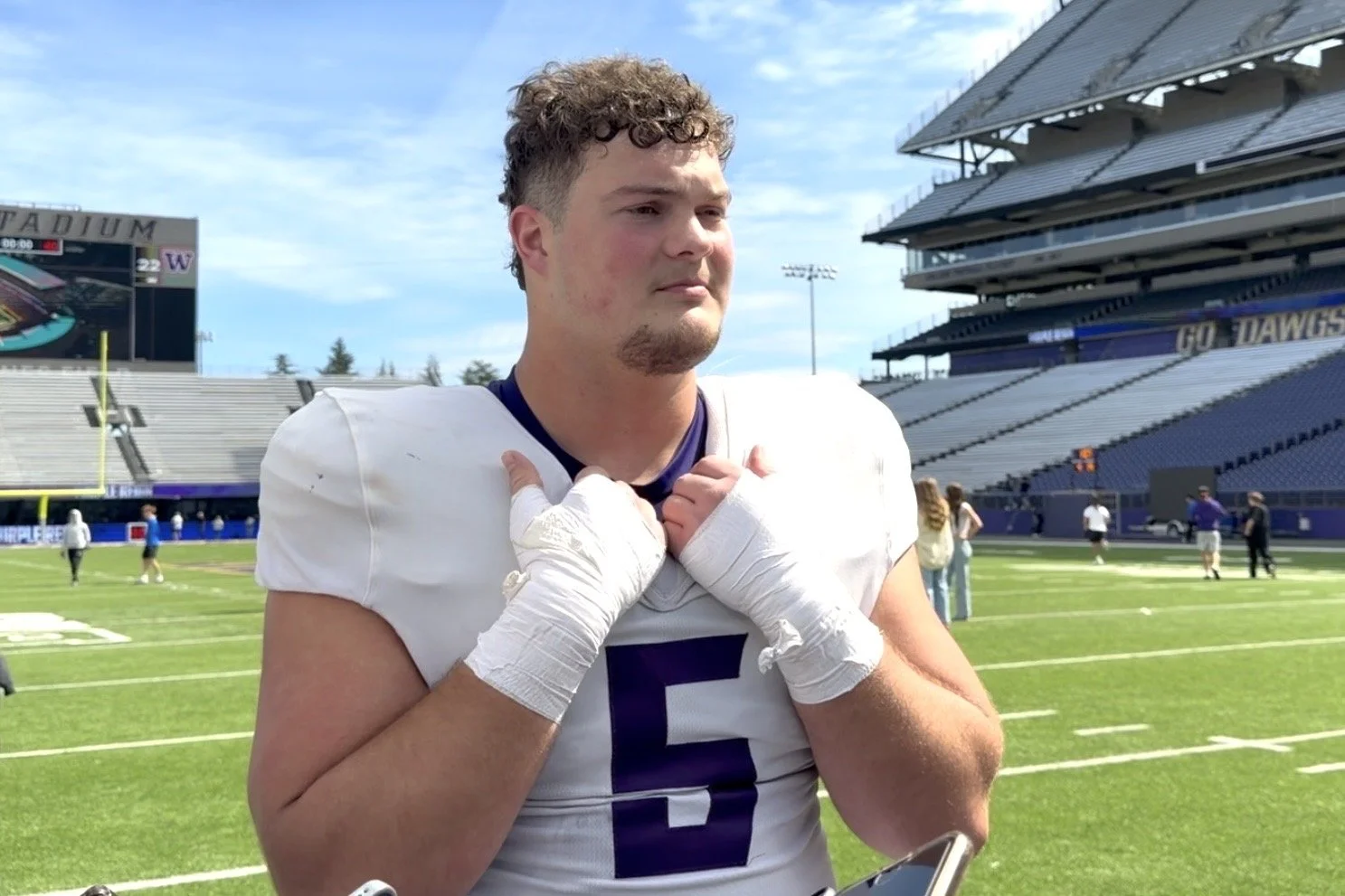 Freshmen Ready to Seize Starting Roles for Huskies for 2026 Football Season