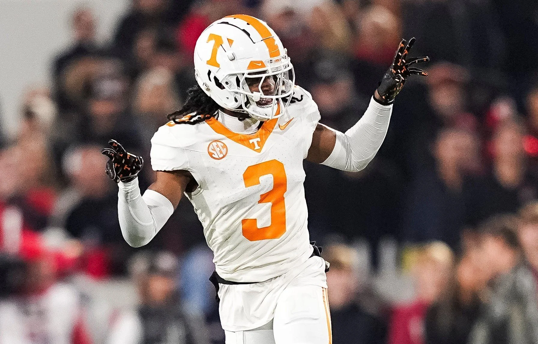 Which Players Could Seahawks ‘Stick &amp; Pick’ at No. 32 in 2026 NFL Draft?