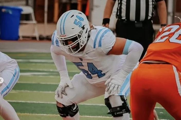 Huskies Land Commitment From Coveted 2027 Offensive Line Target Reis Russell