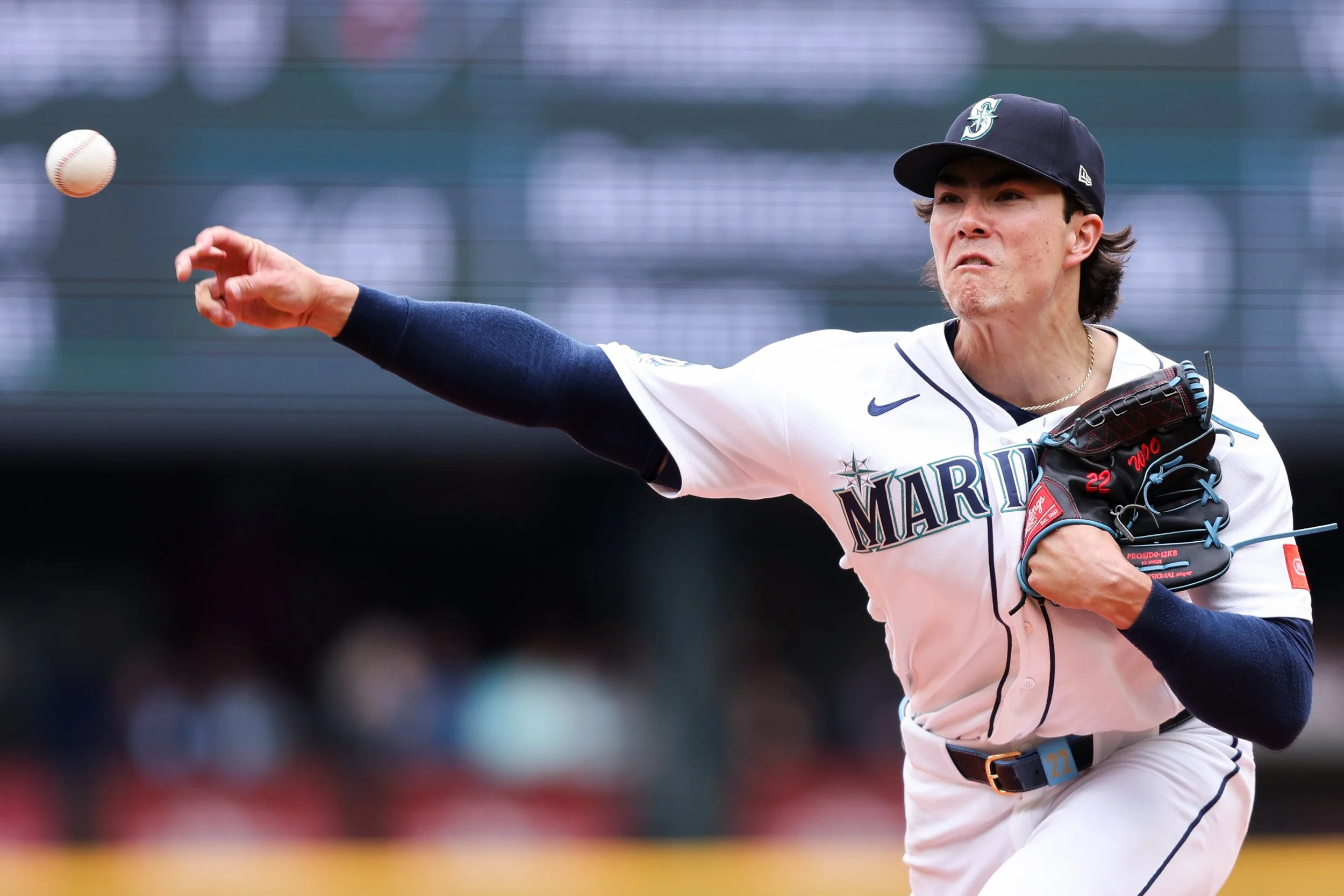Big-Time Bryan Woo Bounce-Back Outing Gives Mariners Series Win vs. Atlanta