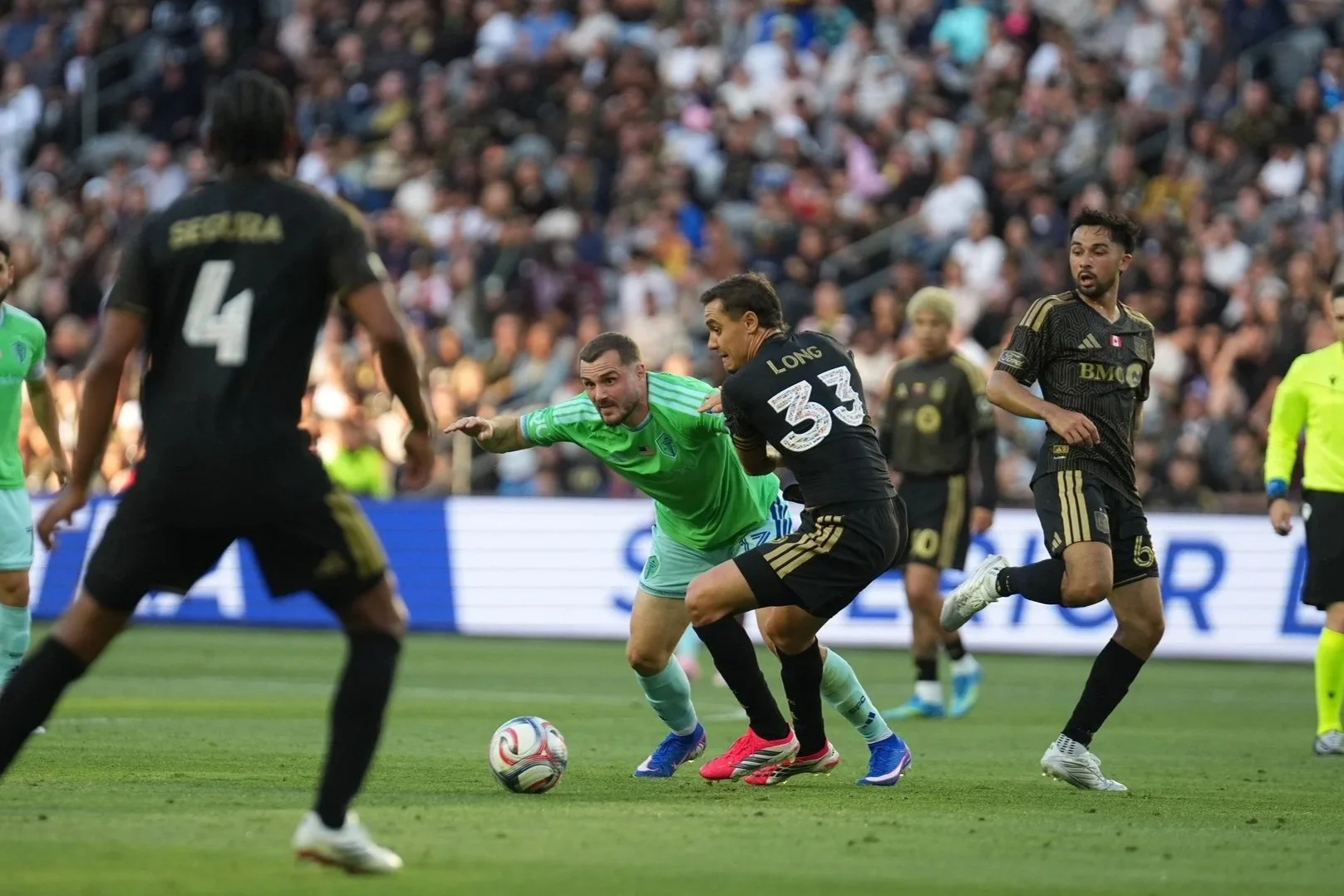 Sounders Hopes Dashed by Late LAFC Winner Before World Cup Break 