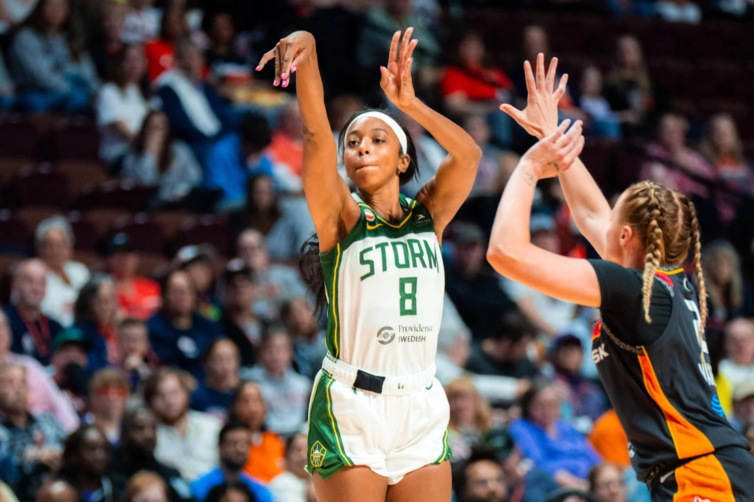 Storm Waive Lexie Brown Ahead of Bout vs. Aces