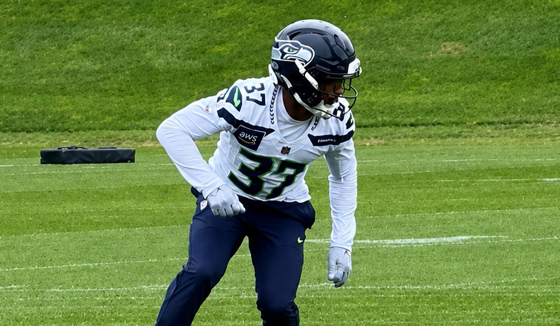 Ranking Seahawks: Intriguing Rookie Michael Dansby Looks to Surprise, Headlines No. 70-66