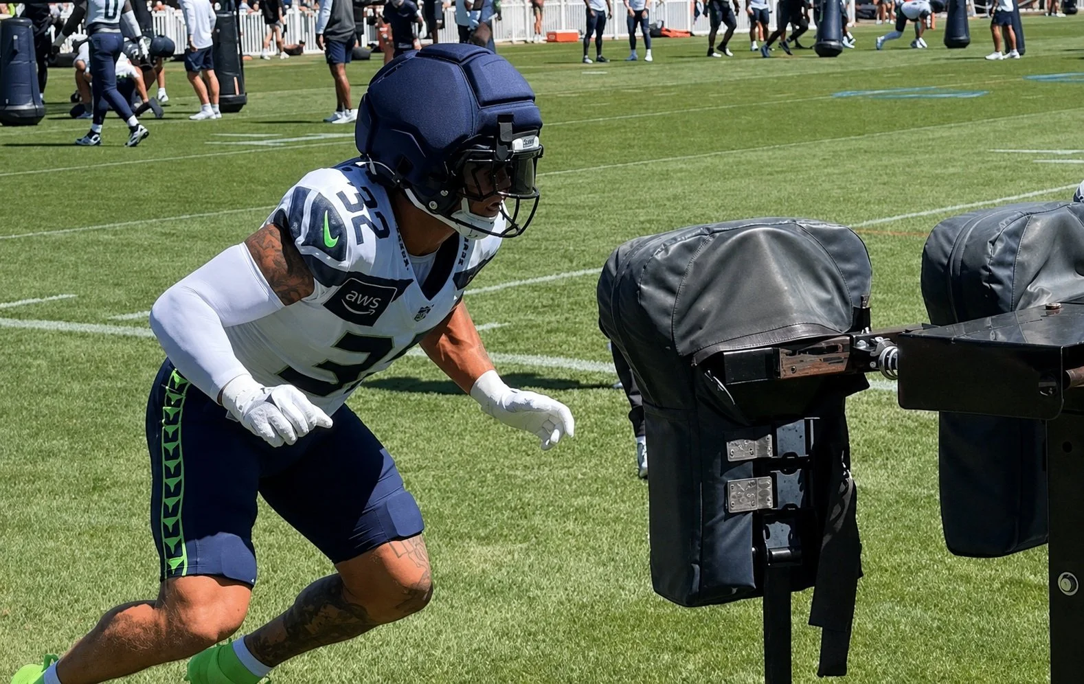 ‘Sharpening My Toolbox’: Seahawks LB Drake Thomas Not Satisfied After Breakout Season, New Contract