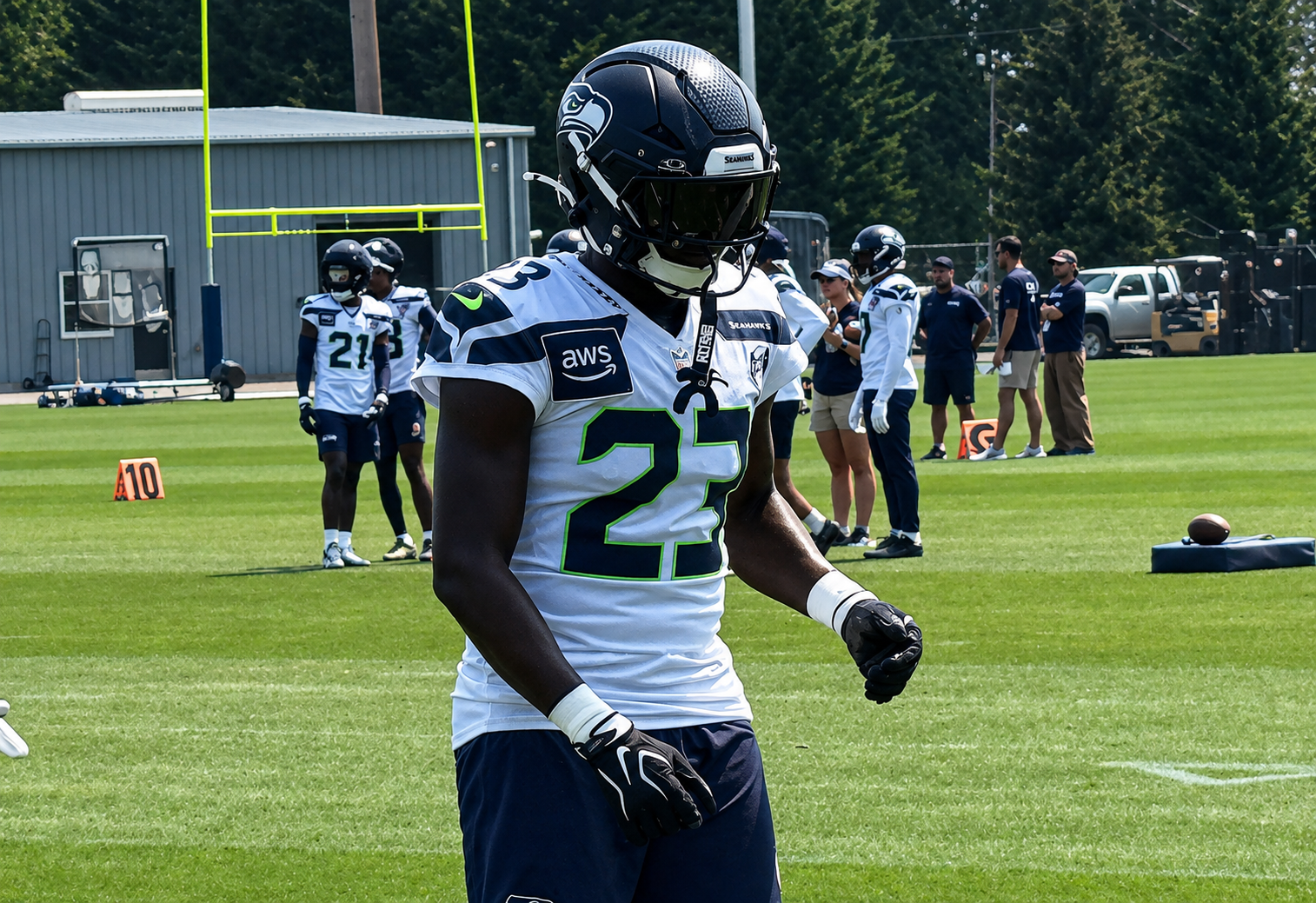 Coming Off Playoff Detour, D’Anthony Bell Blessed to Return to Seahawks With Super Bowl Ring