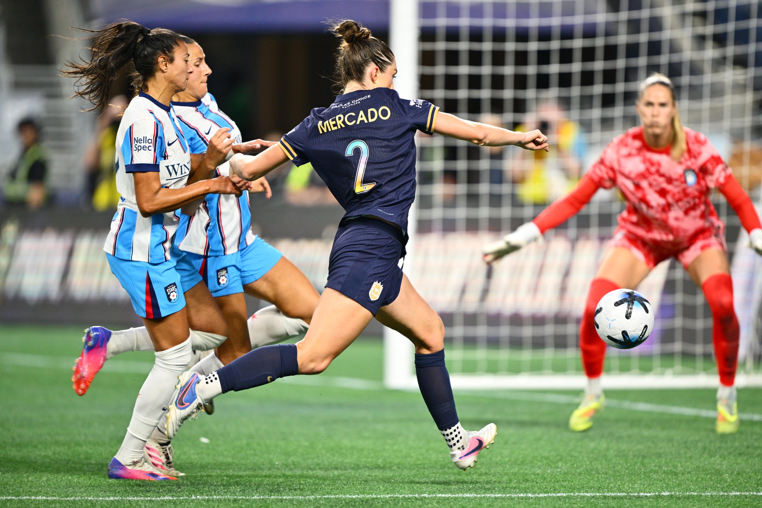 WATCH: Reign ‘Suffocate' Chicago, Grind Out 1-0 Win on Pride Night