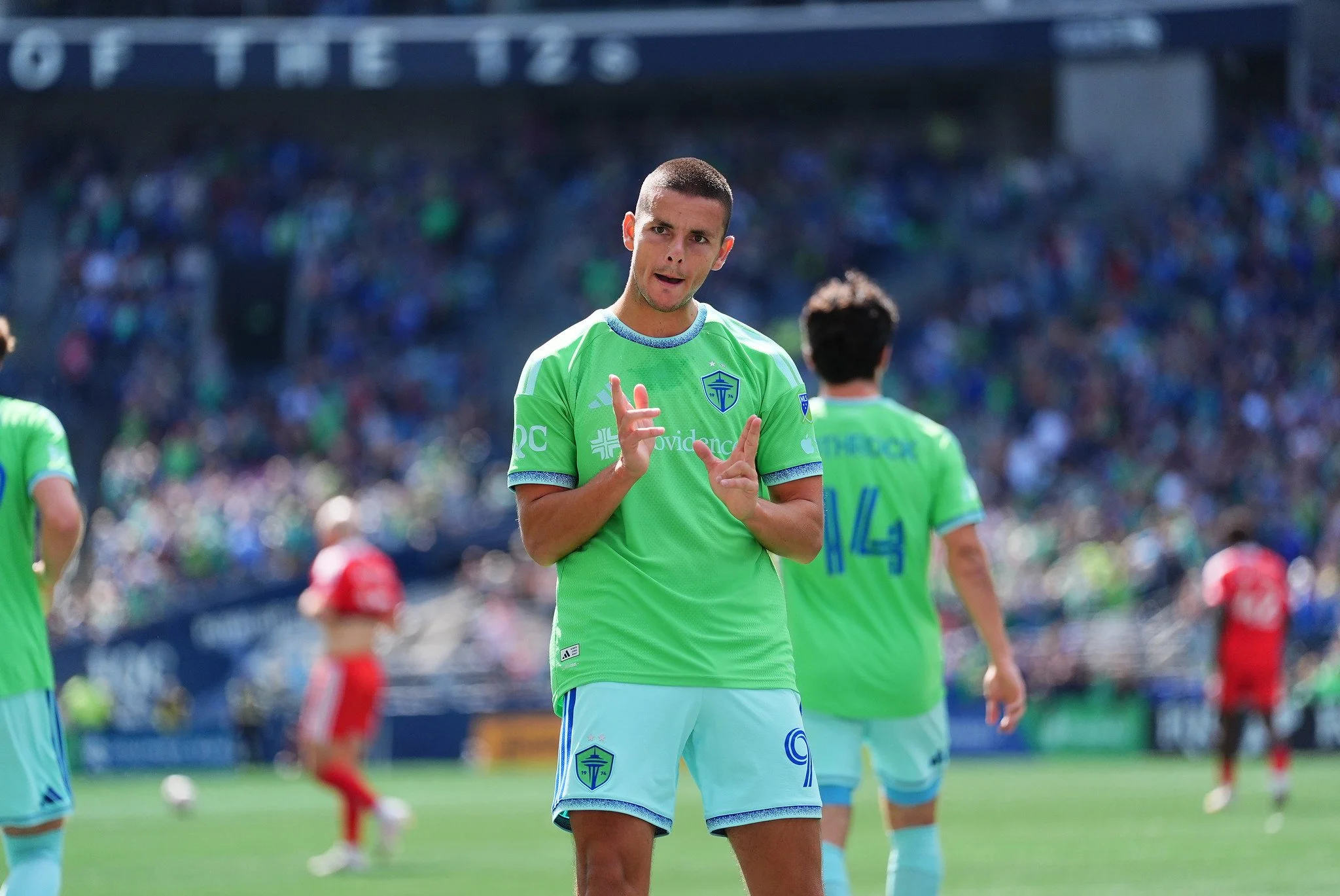 Joveljić Picks Up Brace in Debut, Sounders Manage Thrilling Draw With Solid Chicago