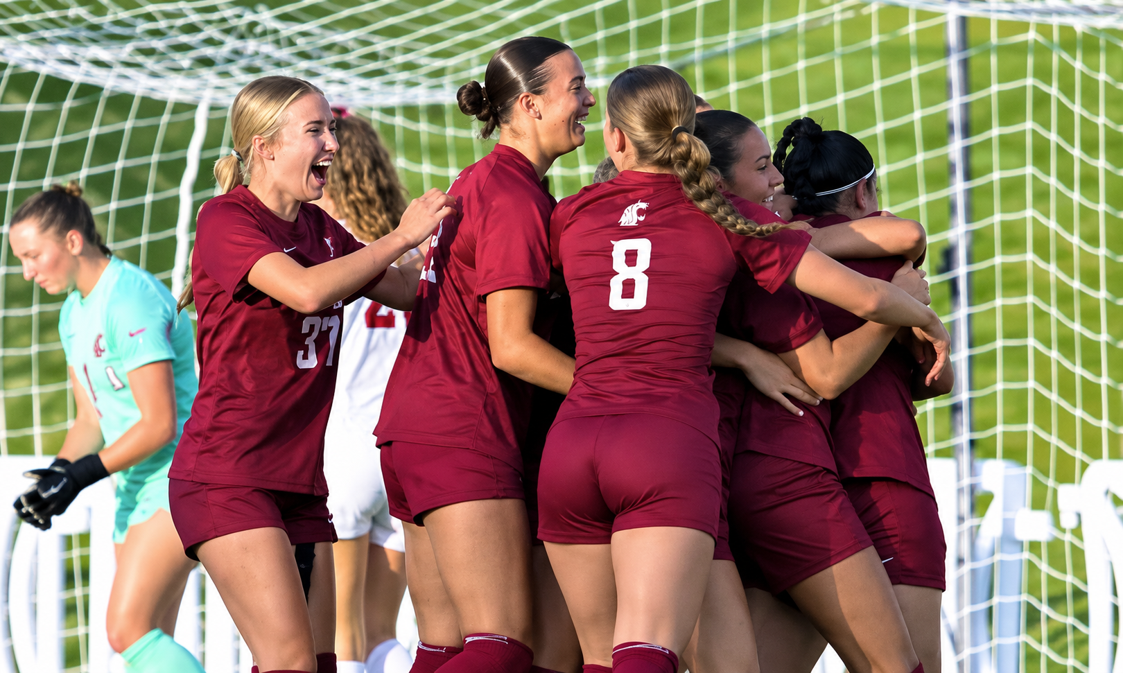 Ashlyn Dvorak Stands Tall for Cougars in 2-1 Win Over Redhawks
