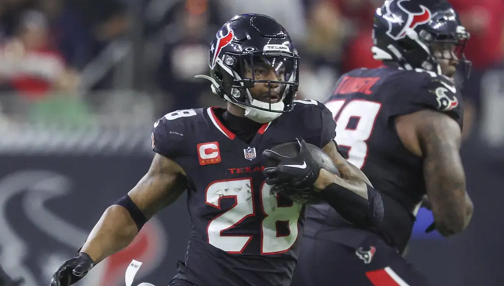What Do Joe Mixon, Robert Henry Jr. Additions Mean for Seahawks’ Backfield?