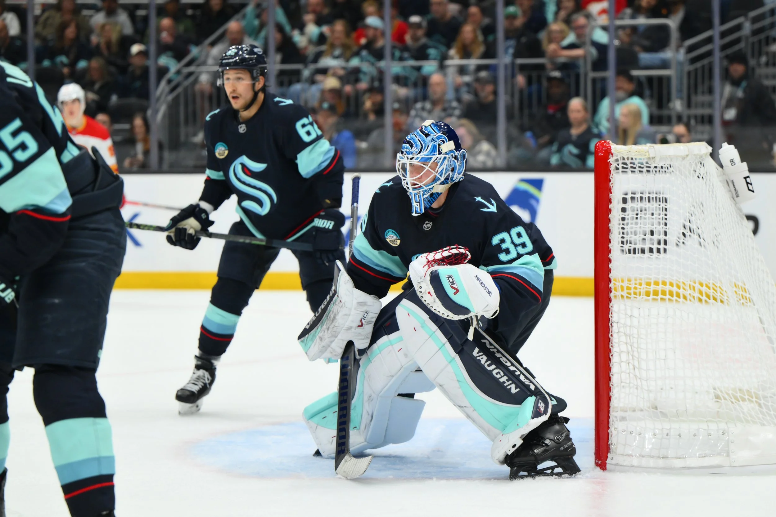 Kraken Goalie Nikke Kokko ‘Comfortable’ in First NHL Start as Seattle Beats Flames Amid Elimination