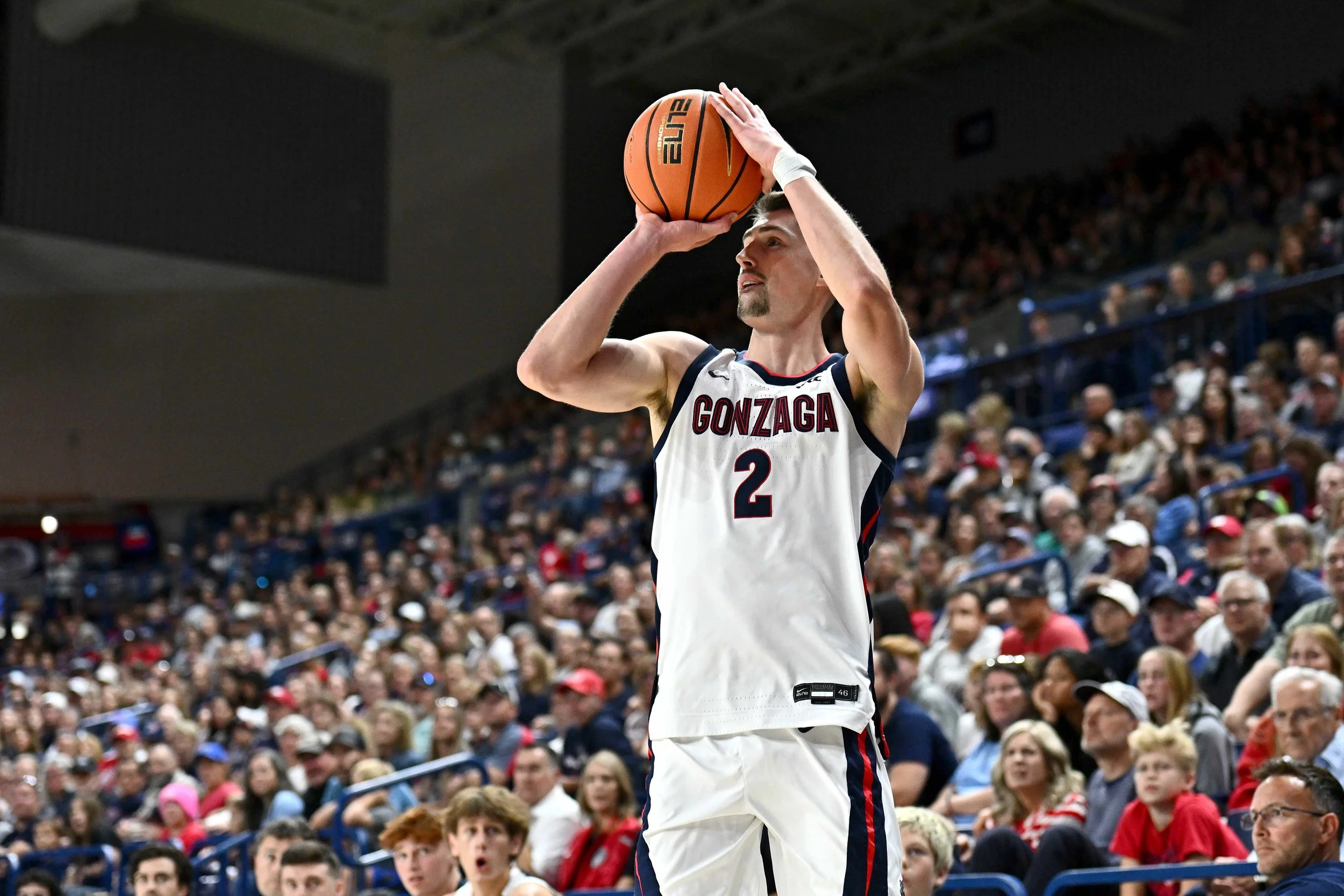 Gonzaga’s Depth Takes Big Hit as Braeden Smith, Steele Venters Enter Transfer Portal