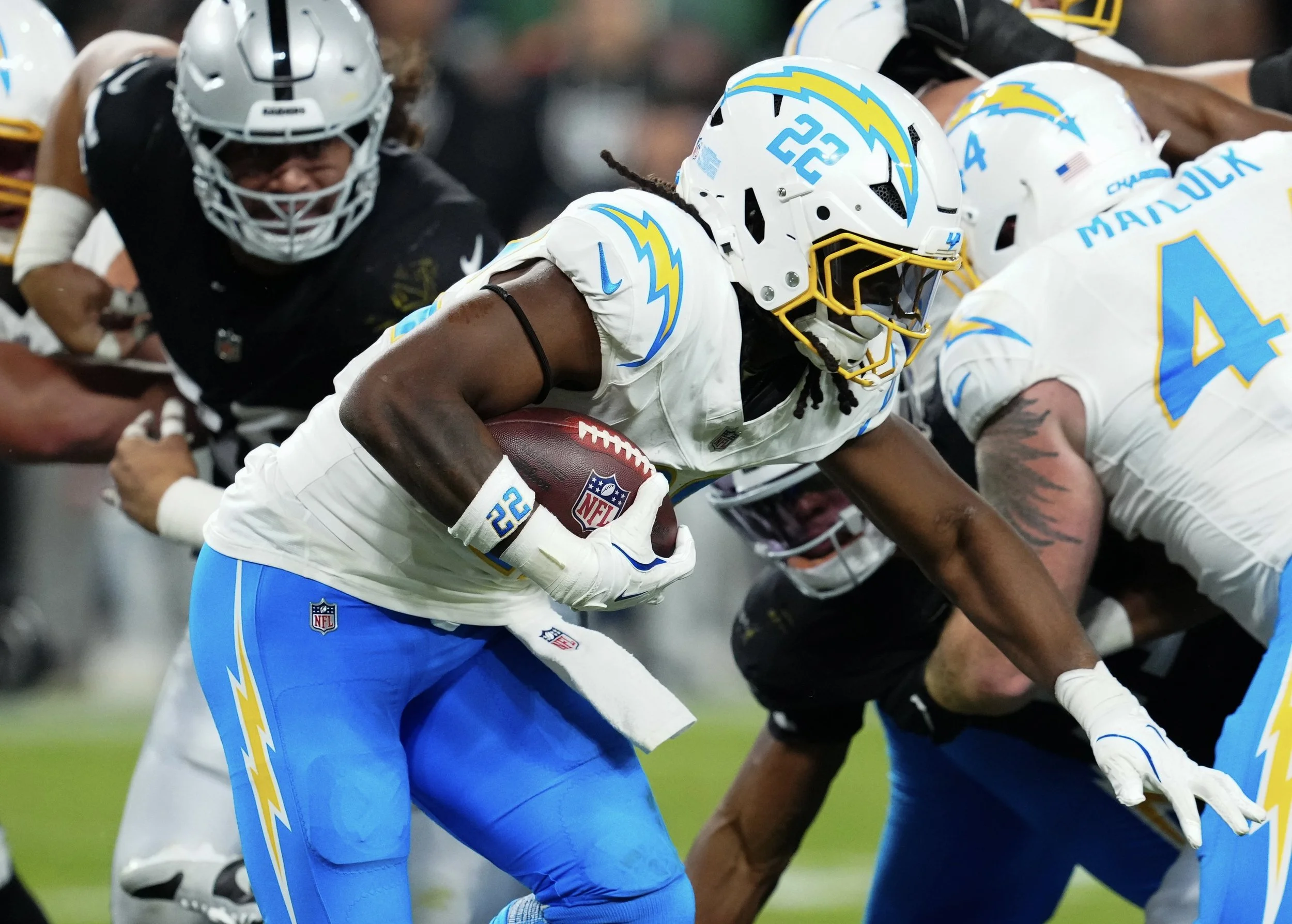 Najee Harris Presents Intriguing Buy-Low Candidate for Seahawks’ Rebuilt Backfield 