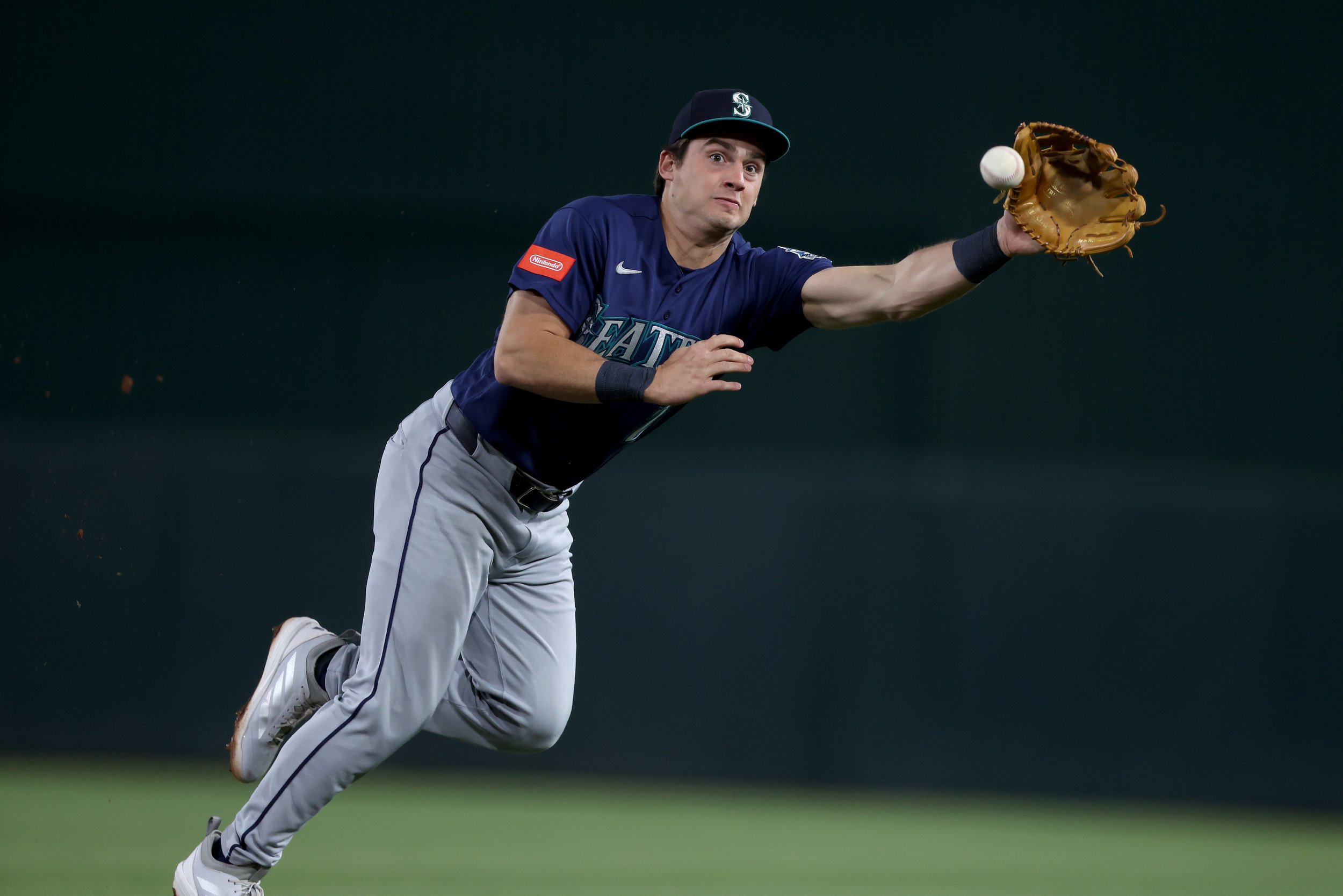 M’s Move Within Striking Distance of Division Lead with Win over A’s