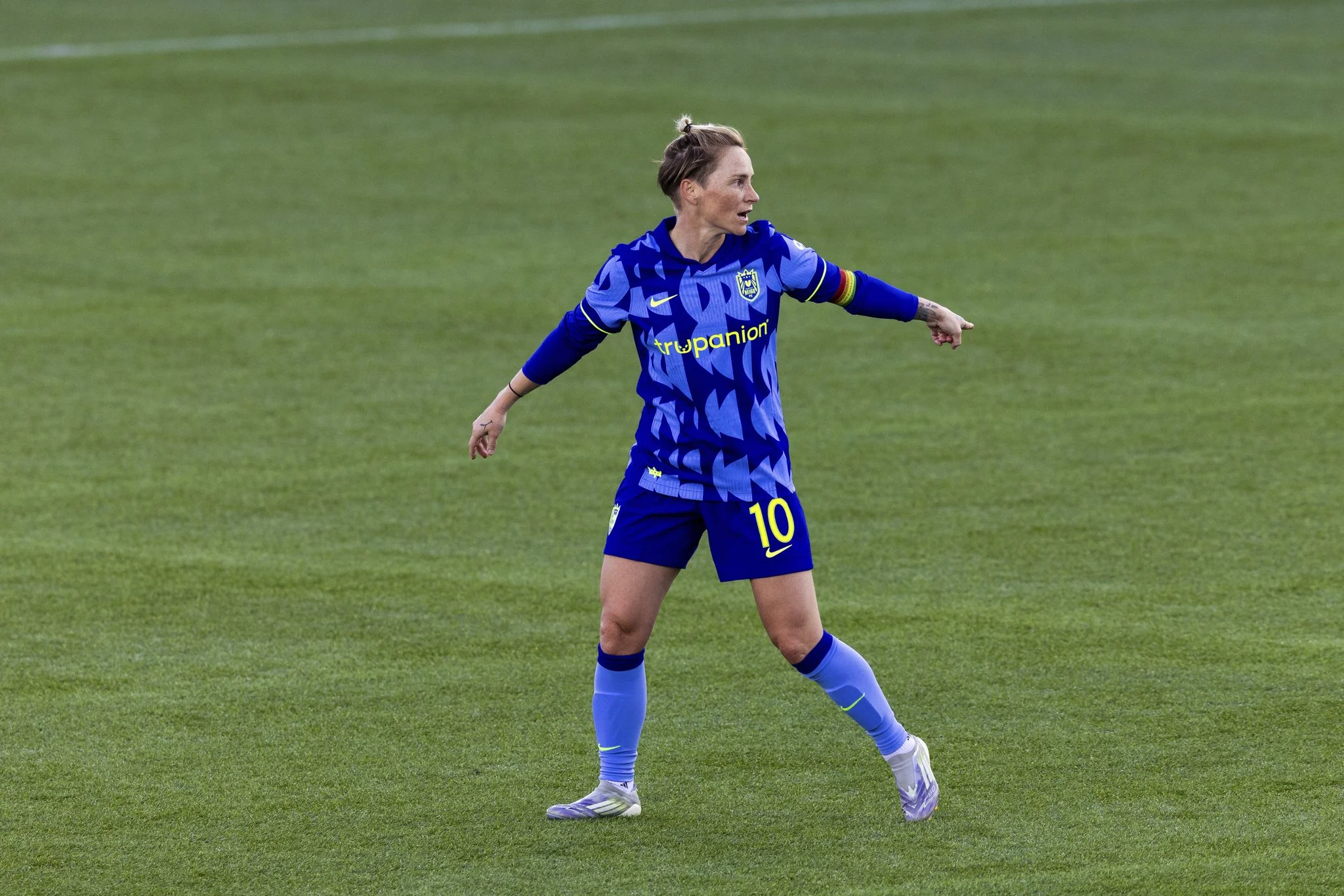 Reign’s Jess Fishlock to Retire After 2026 Season