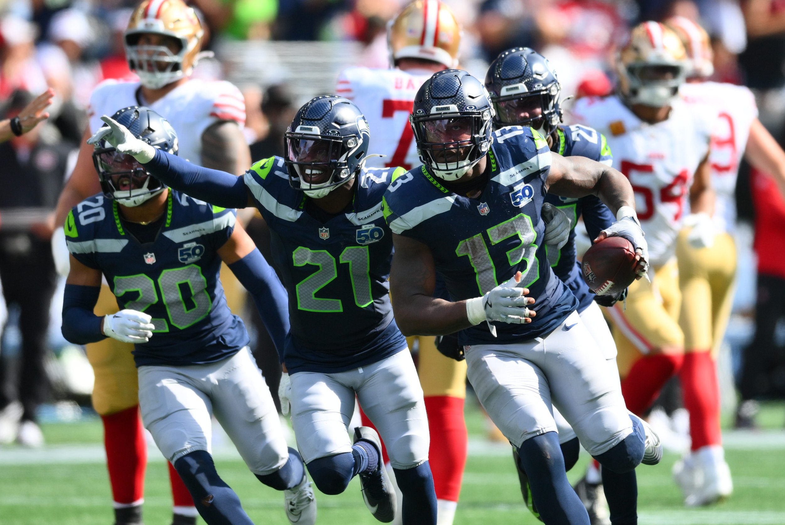 ‘Job is Not Done’: Seahawks’ Vets Preaching Same Approach for Youthful Squad Entering Playoffs