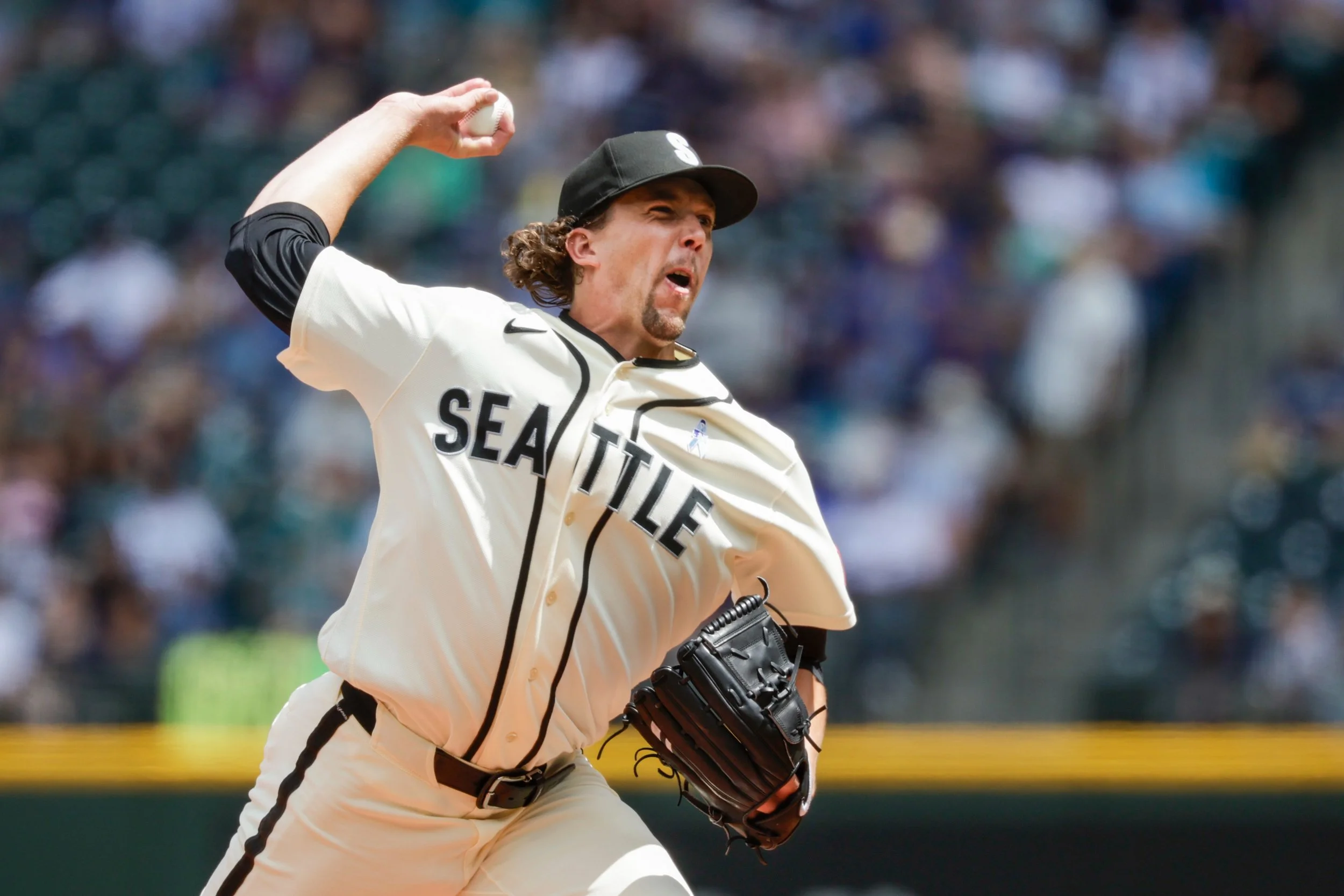Gilbert, Mariners Salvage Red Sox Matinee, Keep Heads Above Water