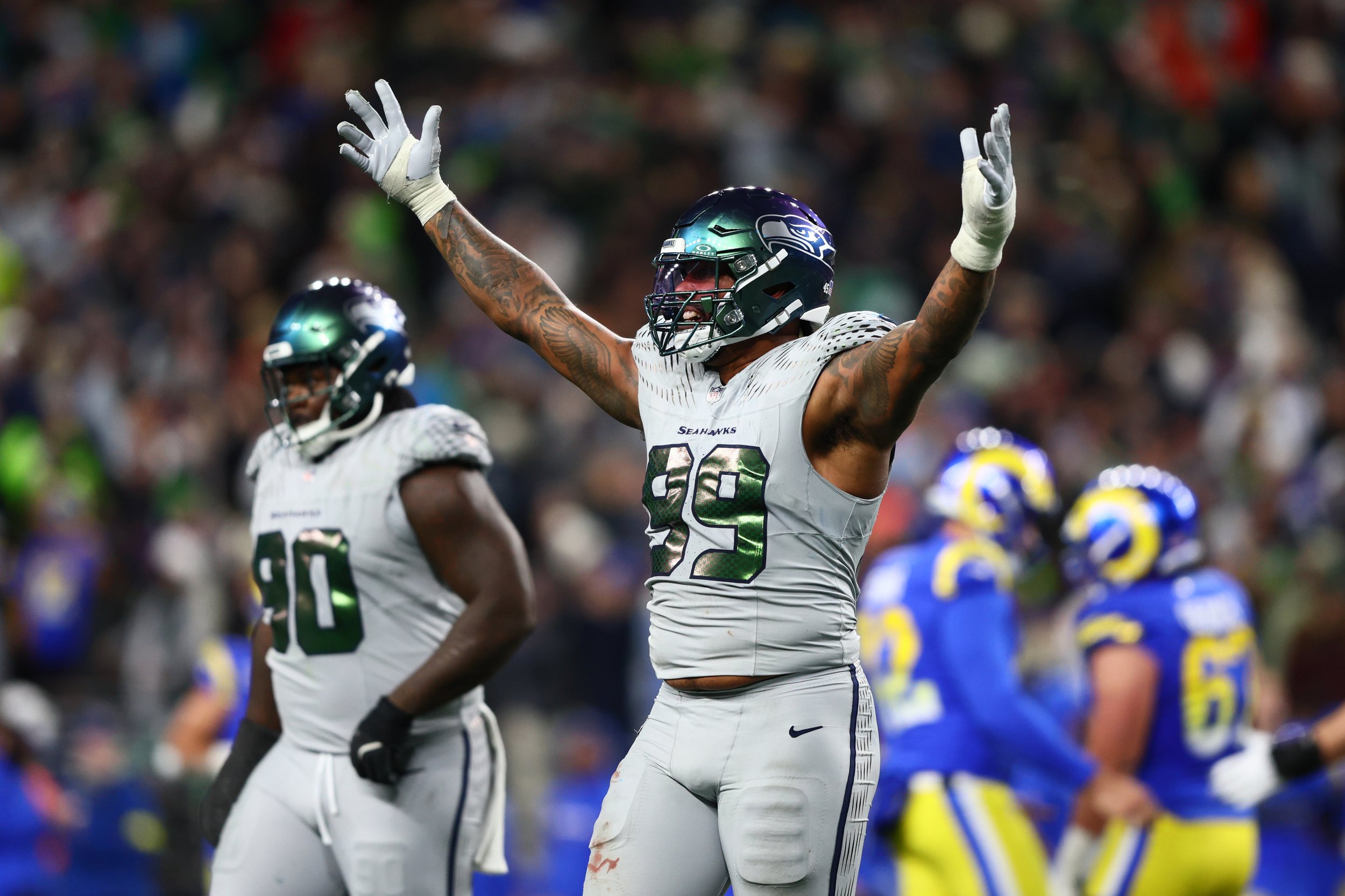 Seahawks’ Path to Super Bowl Revolves Around Challenge of Slowing Potent Rams Offense