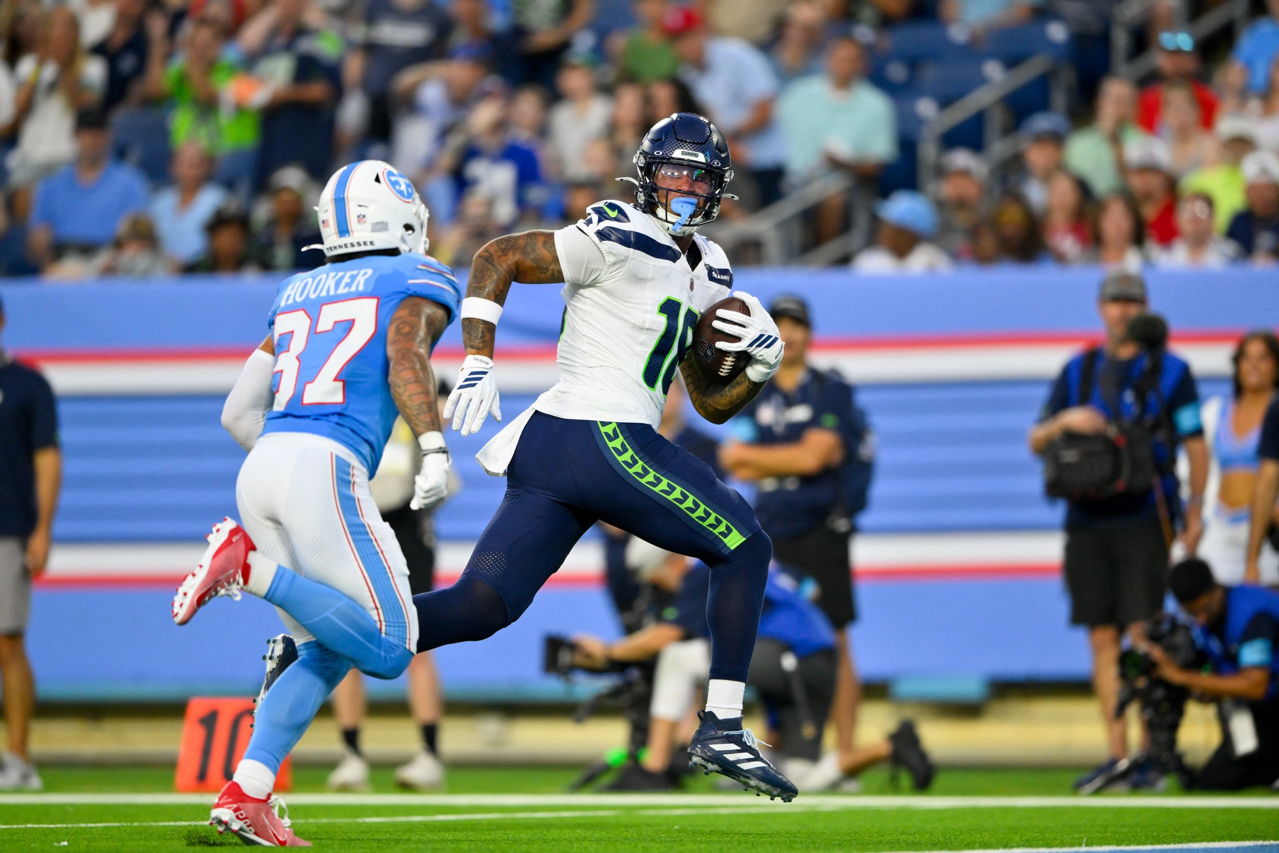 Rapid Reaction: Seahawks Start Hot vs. Titans’ Starters, Fall 19-16 in Preseason Road Tilt
