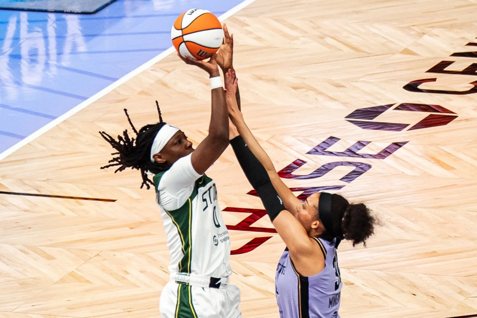 Storm Nearing Final Roster After Waiving 2 Players