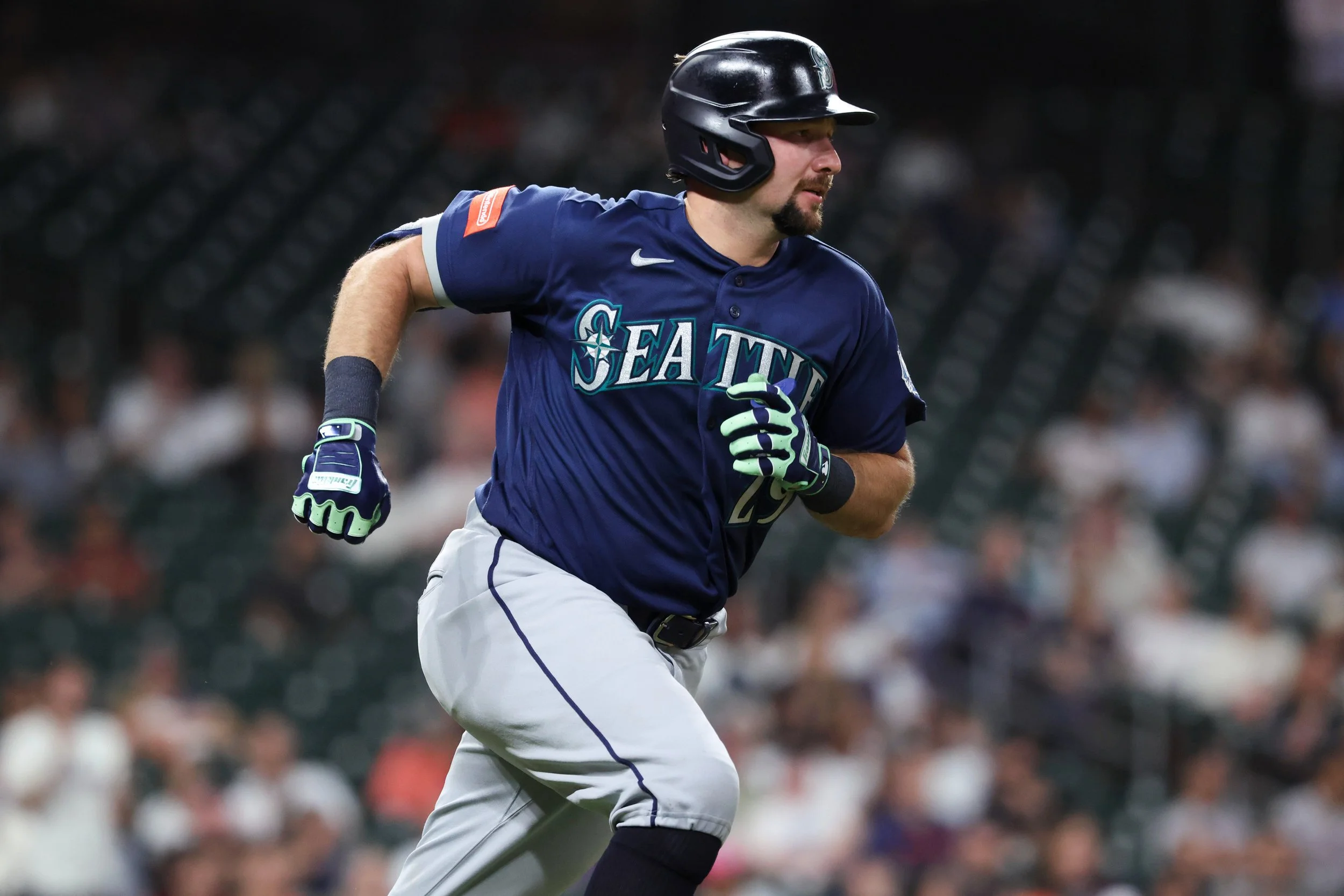 Arozarena, Canzone Crush Stros Pitching, Raleigh Breaks Slump in 10-2 Mariner Win