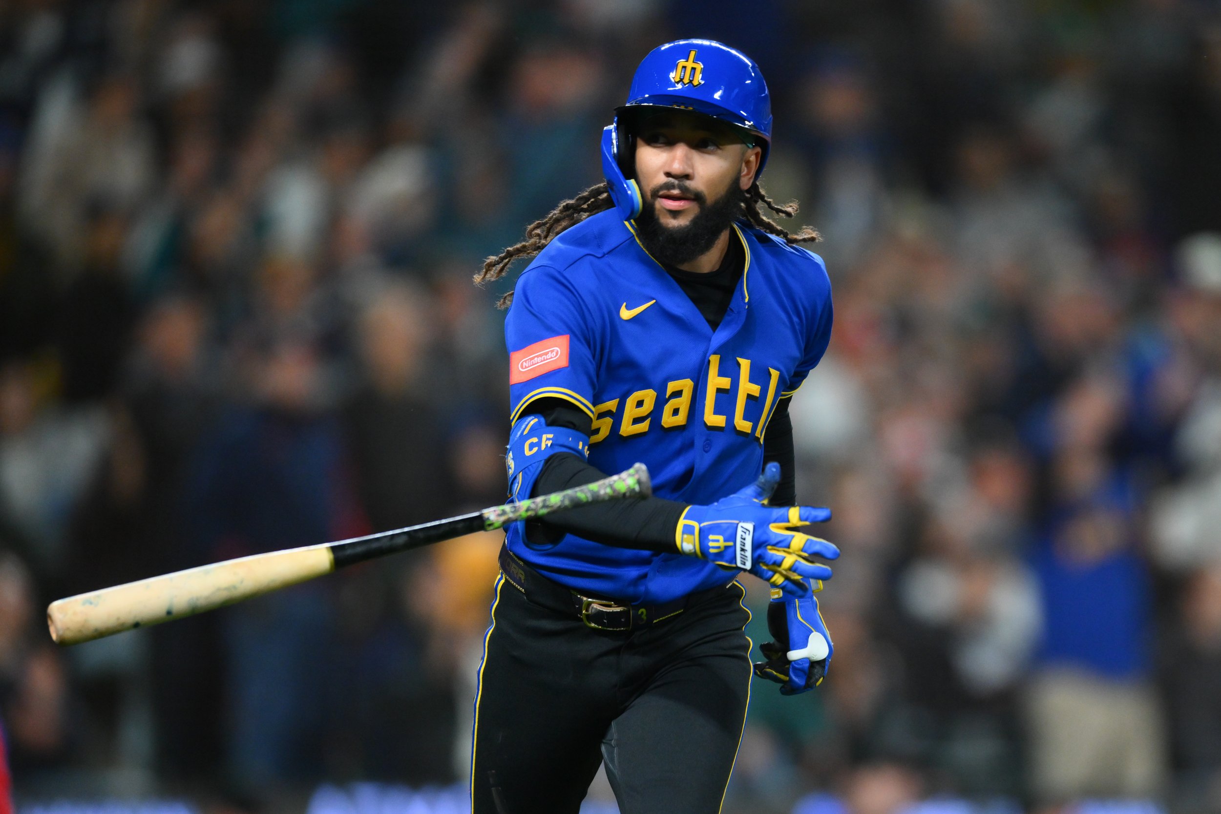 Crawford, Rodríguez Log Firsts; Mariners Walk Off Diamondbacks