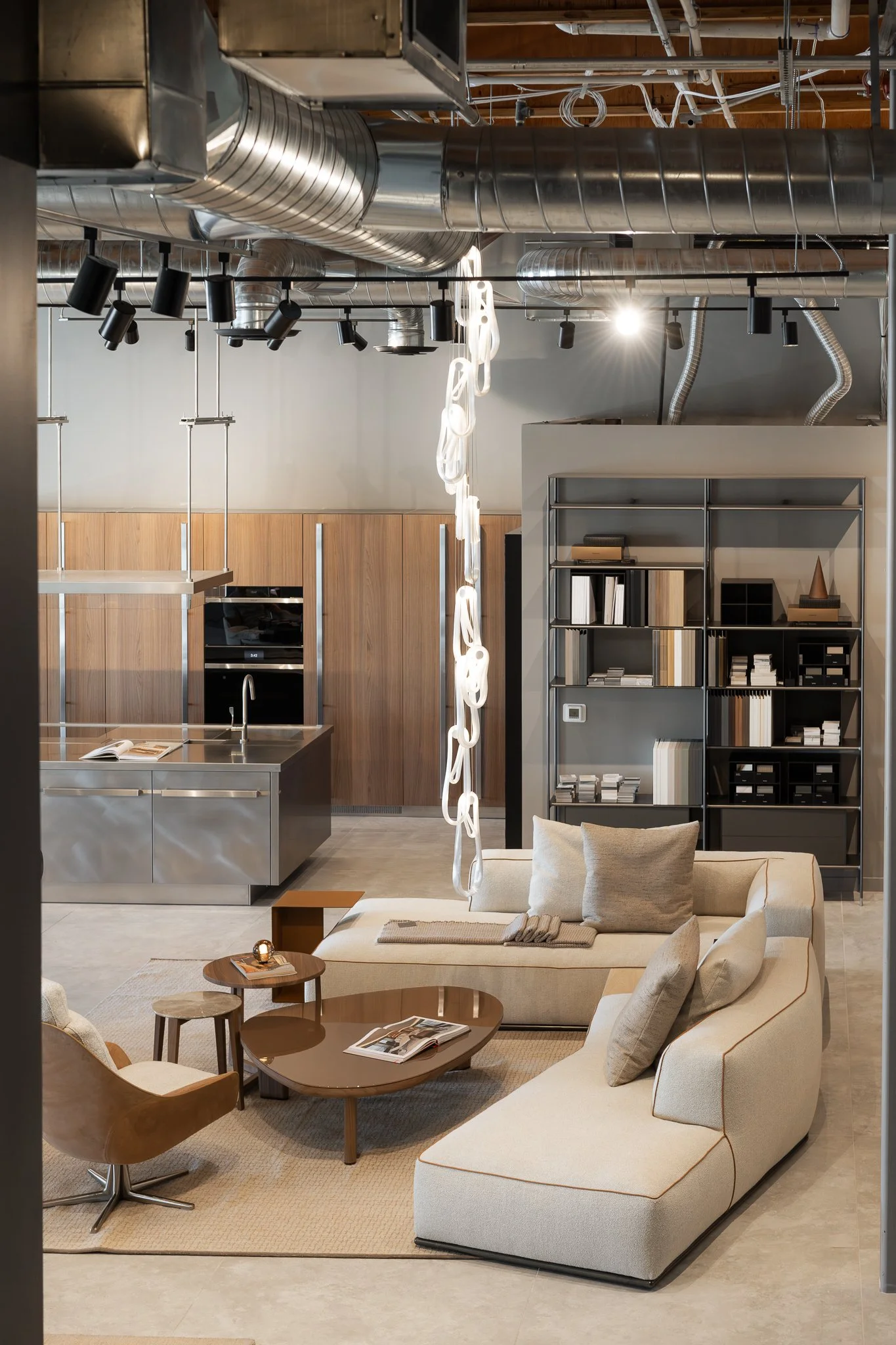 Salone is a high-end Italian furniture store and design showroom in Las Vegas. We feature exclusive collections of modern kitchens, luxury furniture, custom closets, contemporary lighting, and accessories.
