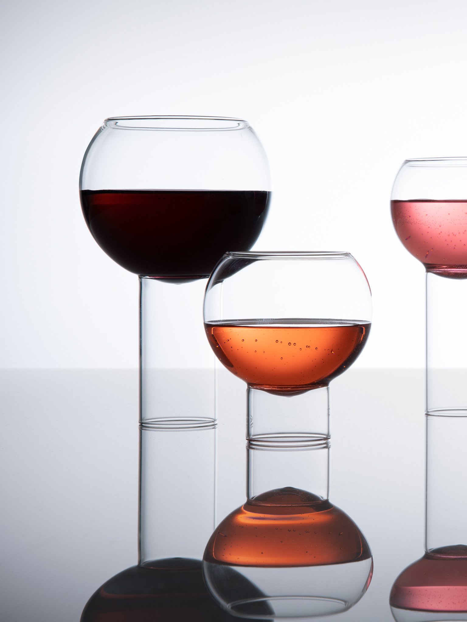 fferrone tulip collection handcrafted glassware at Salone Las Vegas