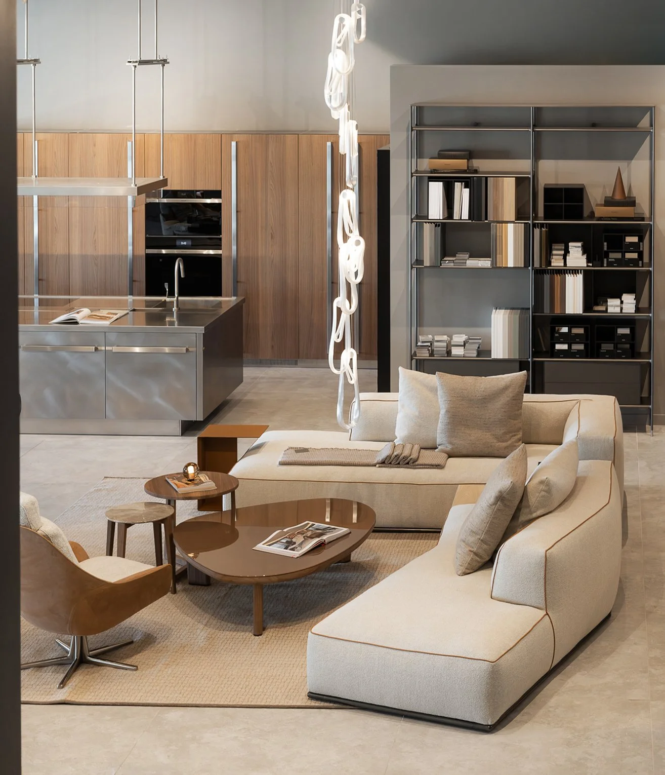 Salone - luxury contemporary furniture store and showroom in Las Vegas
