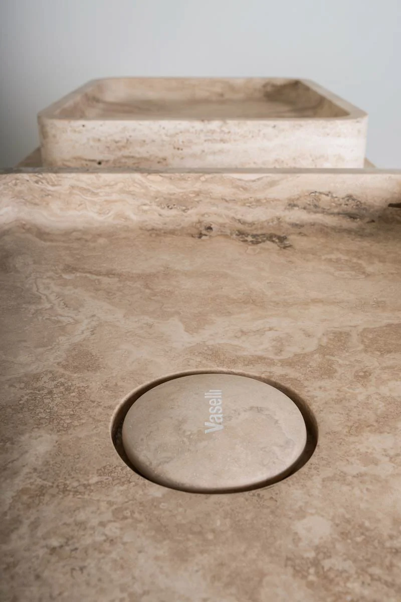 Vaselli stone bathroom design at Salone Las Vegas