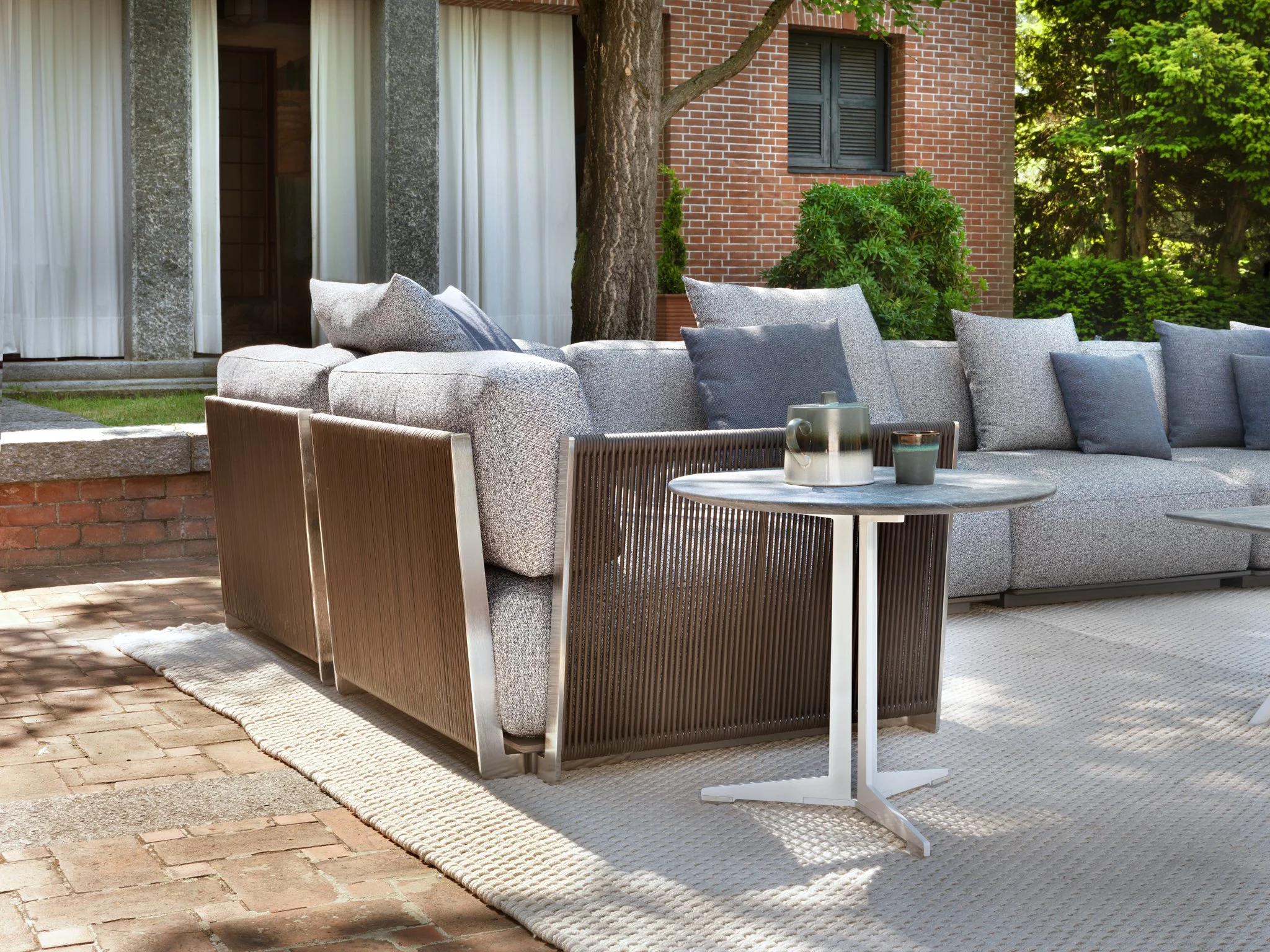 Flexform Vulcano sofa