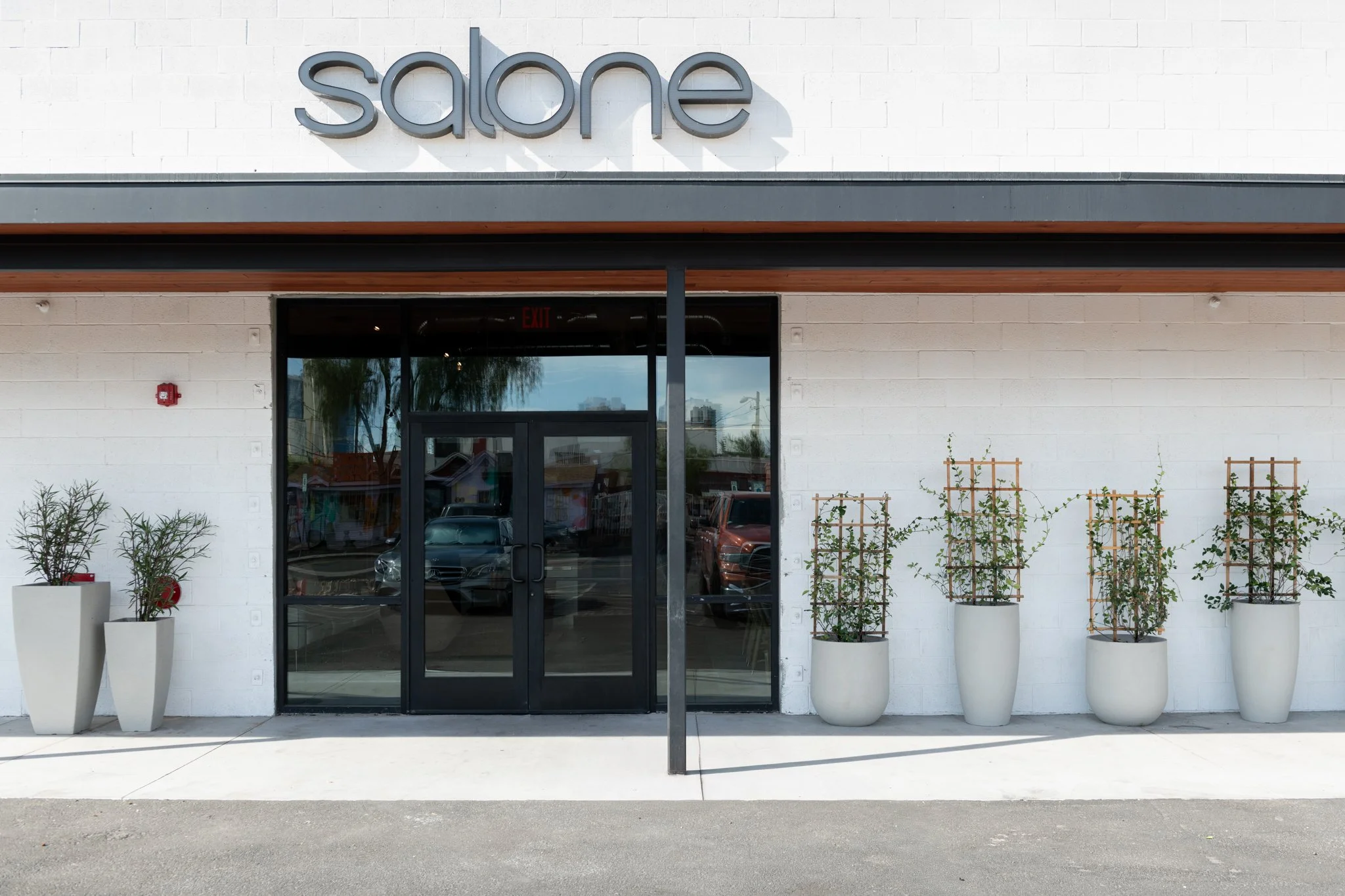 Salone - luxury furniture store and design showroom in Las Vegas