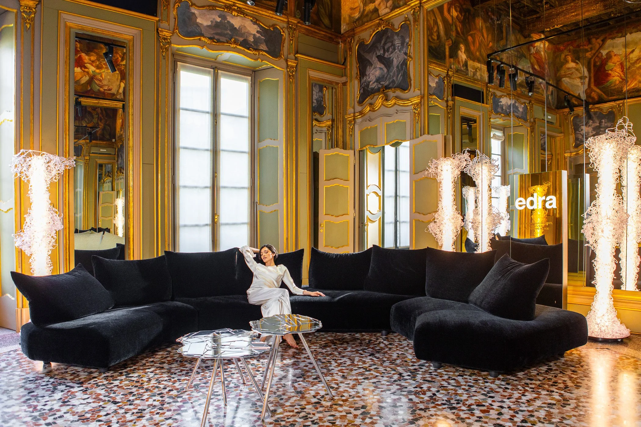 Edra Anywhere luxury modular sofa by Francesco Binfaré - Salone Las Vegas