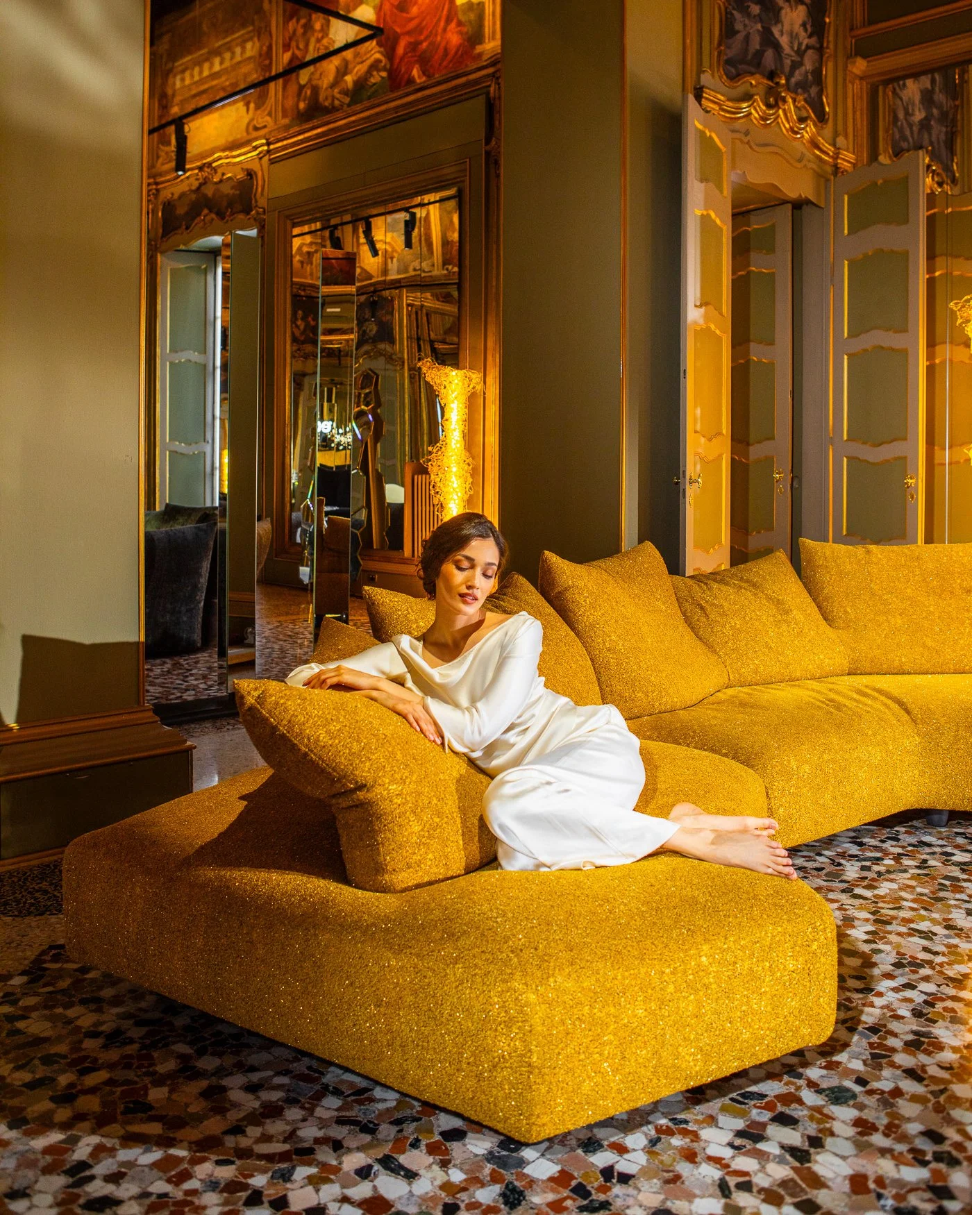 Edra Anywhere luxury modular sofa by Francesco Binfaré - Salone Las Vegas