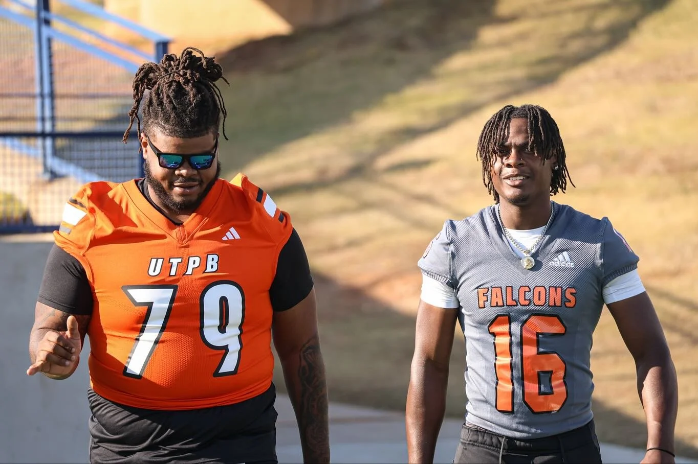 Pre game Vs. WTAMU🧡🖤

#photo #photoshoot #photography #sports #football #utpb #falcons #family #sportsphotography #footballphotography